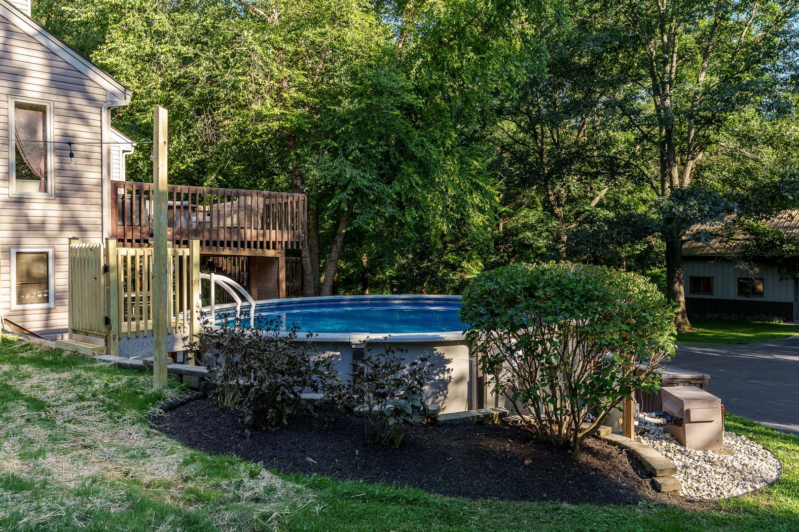 8383 E Crockett Road, Roscoe, IL 61073