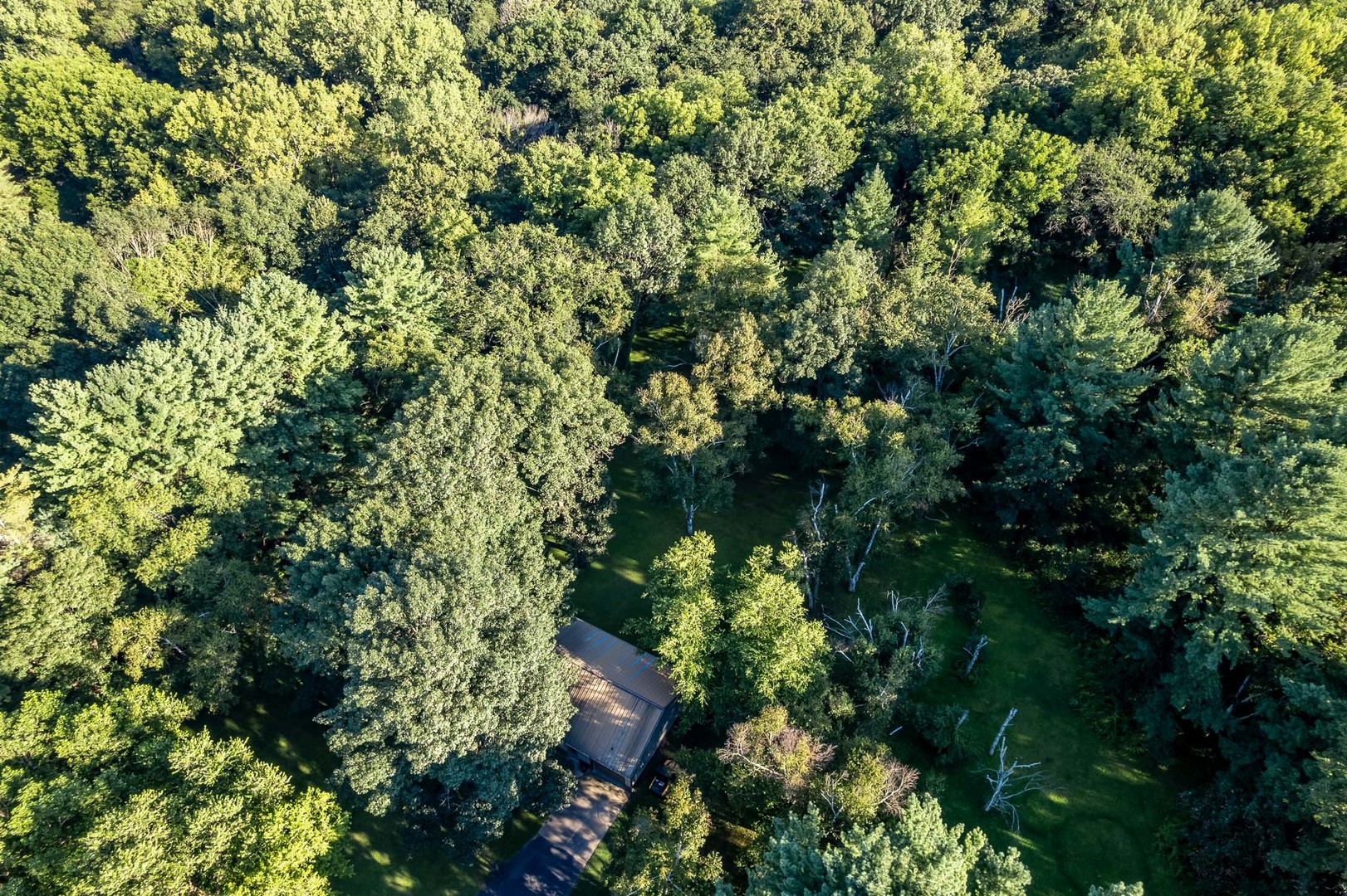 8383 E Crockett Road, Roscoe, IL 61073