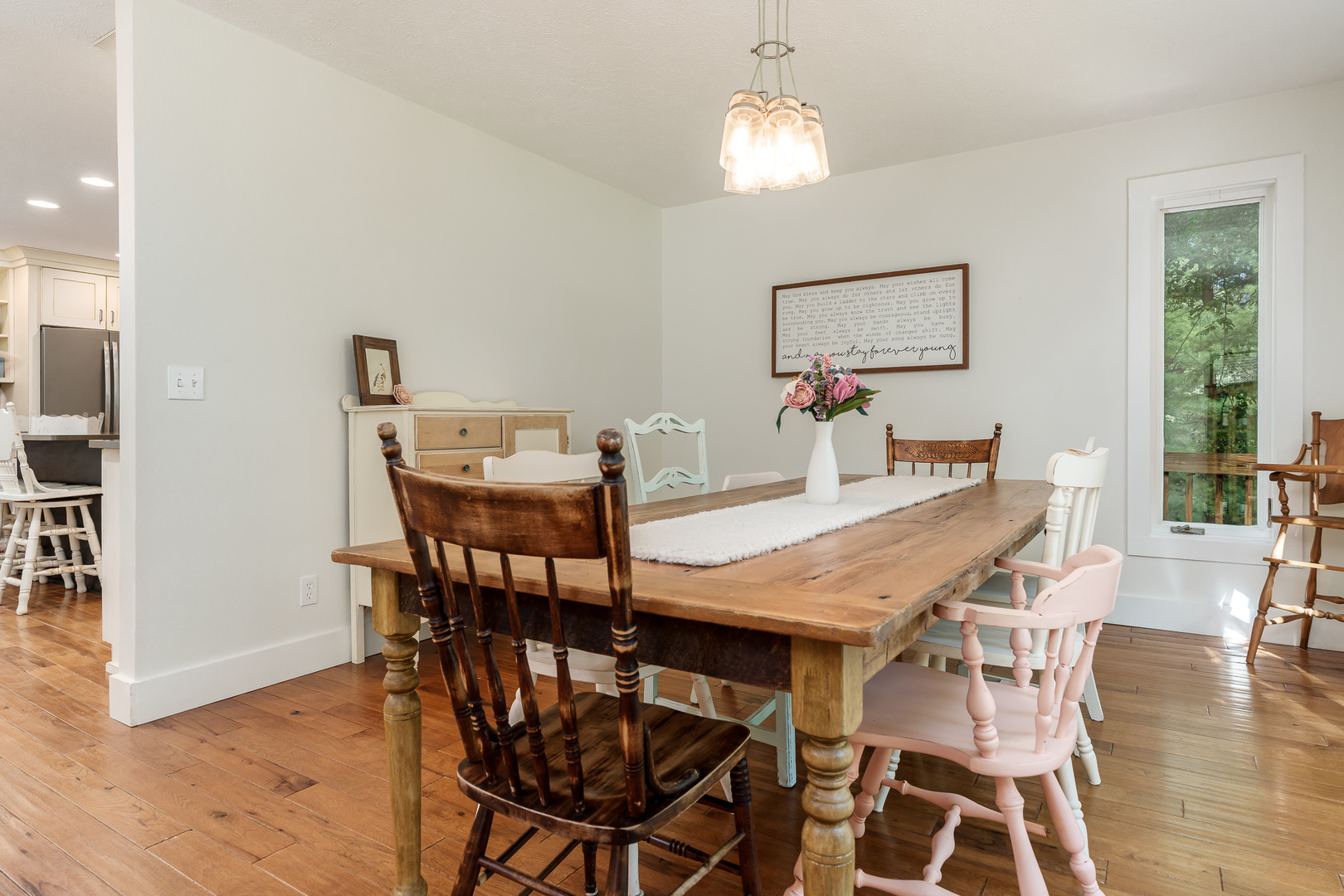8383 E Crockett Road, Roscoe, IL 61073