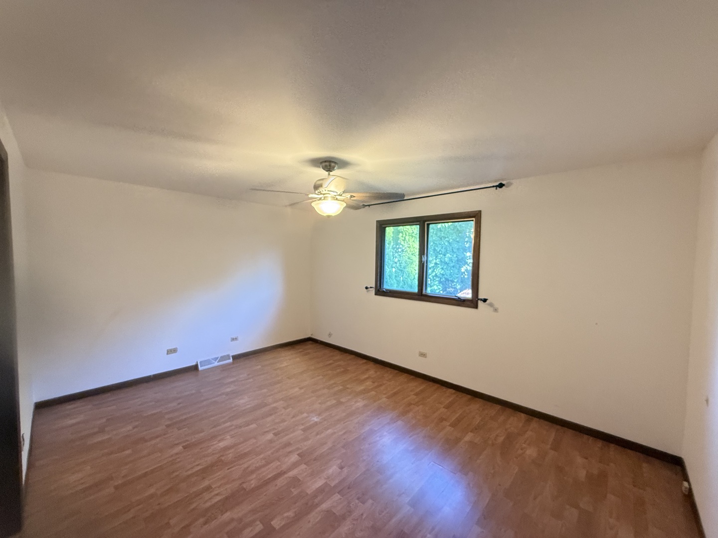5530 W 91st Street, Oak Lawn, IL 60453