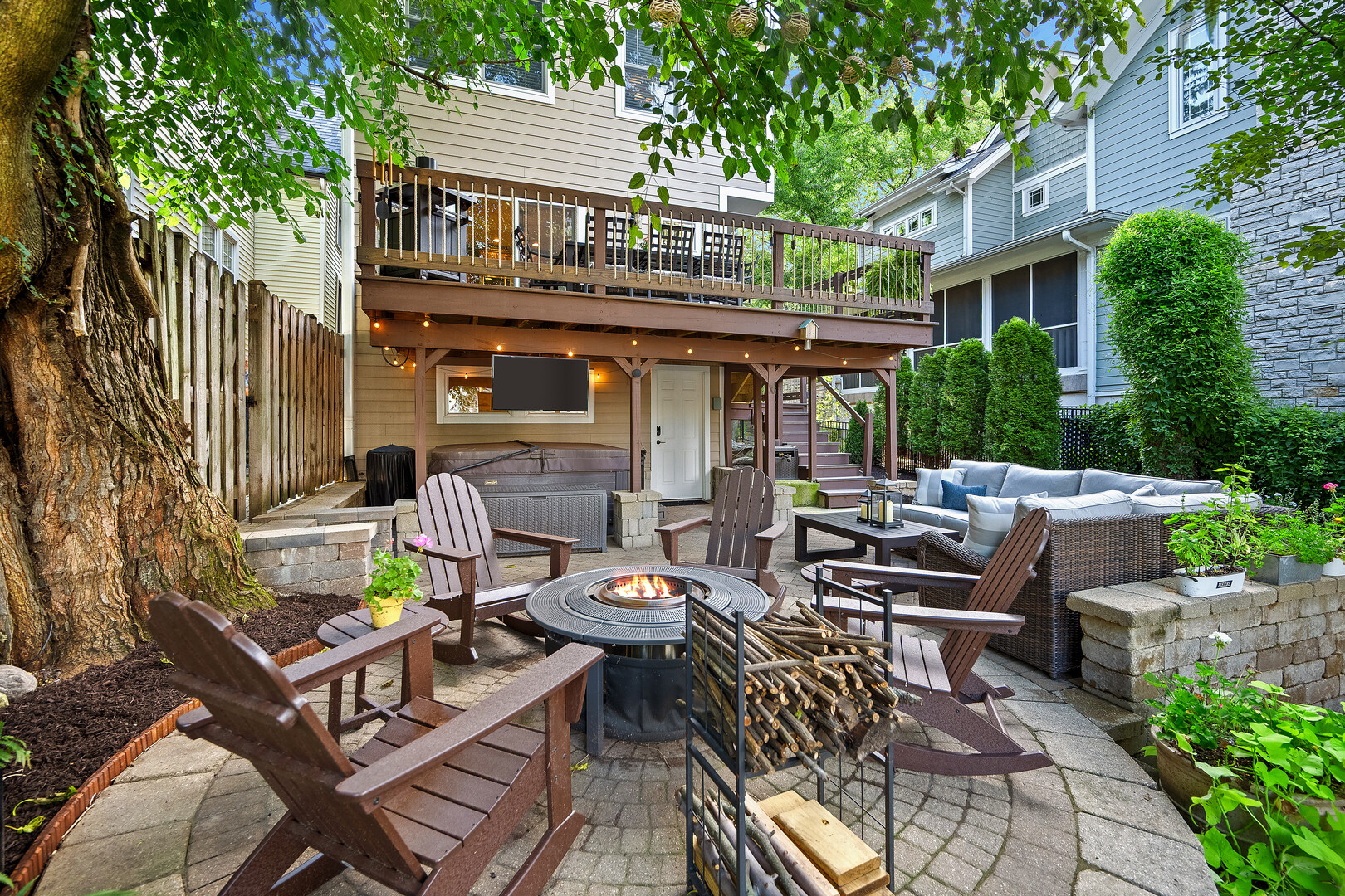5313 Washington Street, Downers Grove, IL 60515