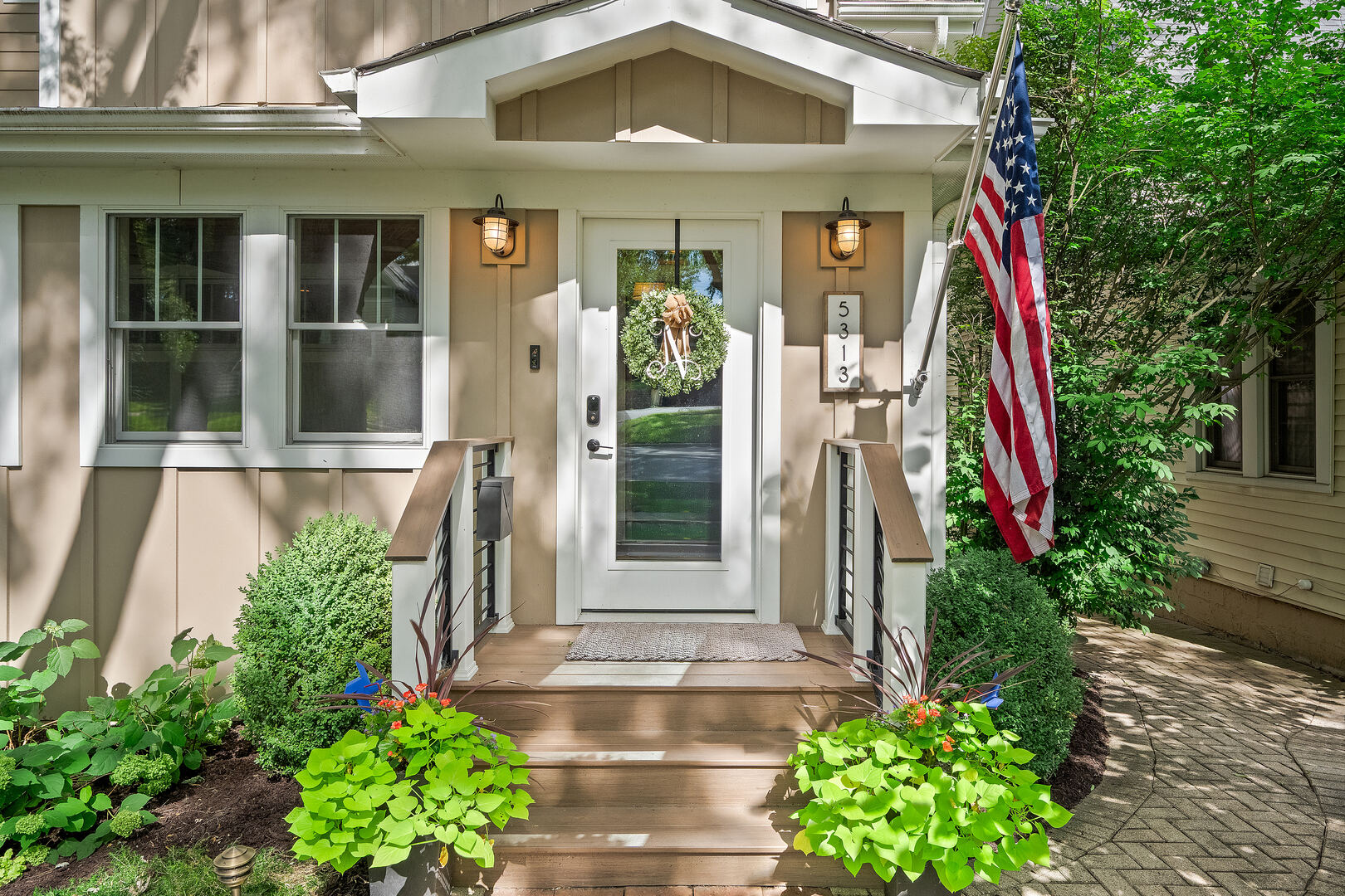 5313 Washington Street, Downers Grove, IL 60515