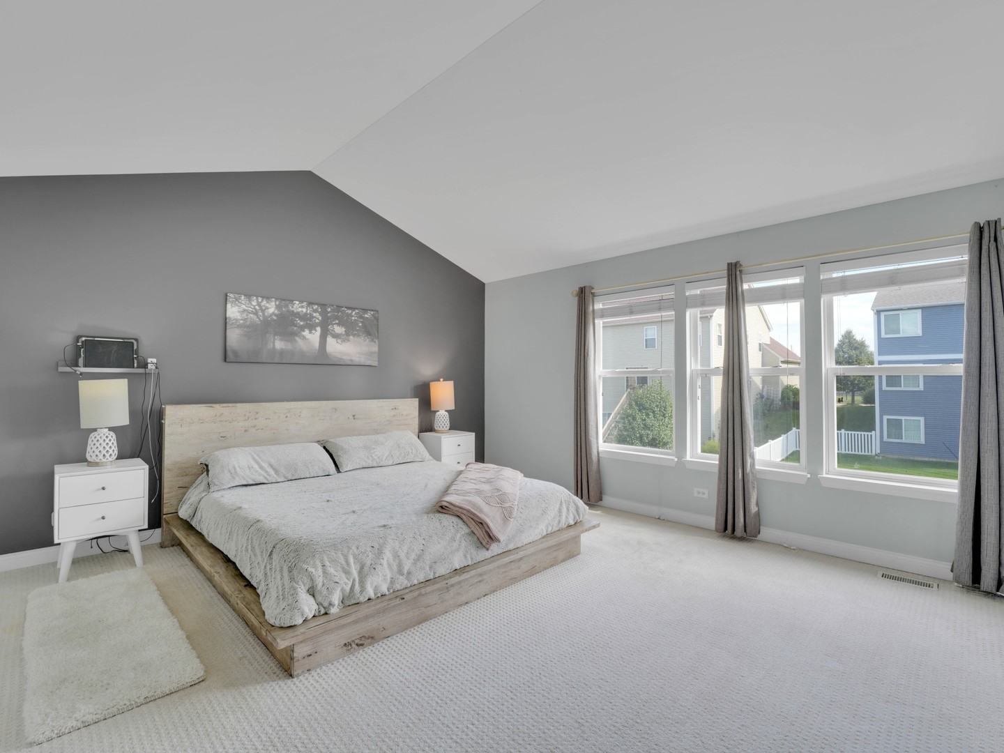 909 Forestview Way, Antioch, IL 60002