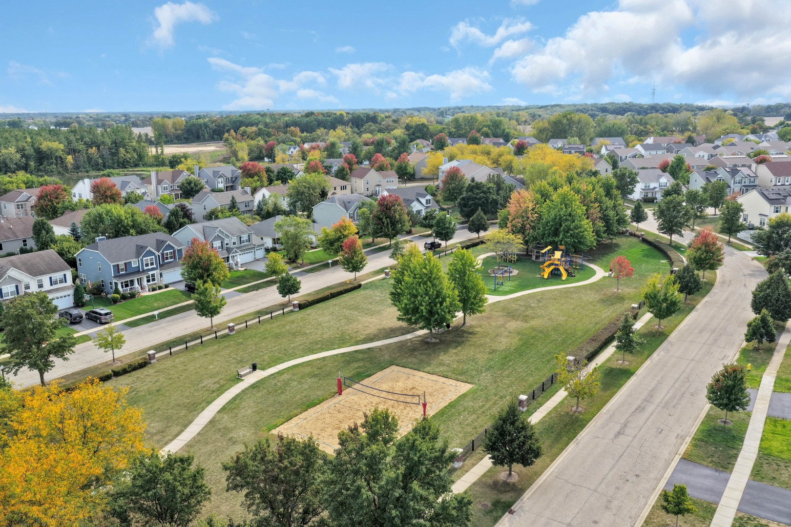 909 Forestview Way, Antioch, IL 60002