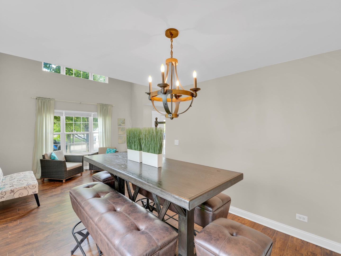 909 Forestview Way, Antioch, IL 60002