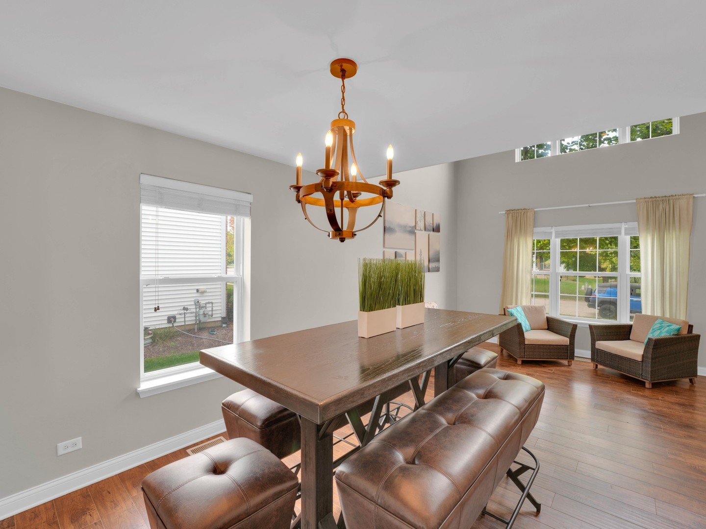 909 Forestview Way, Antioch, IL 60002