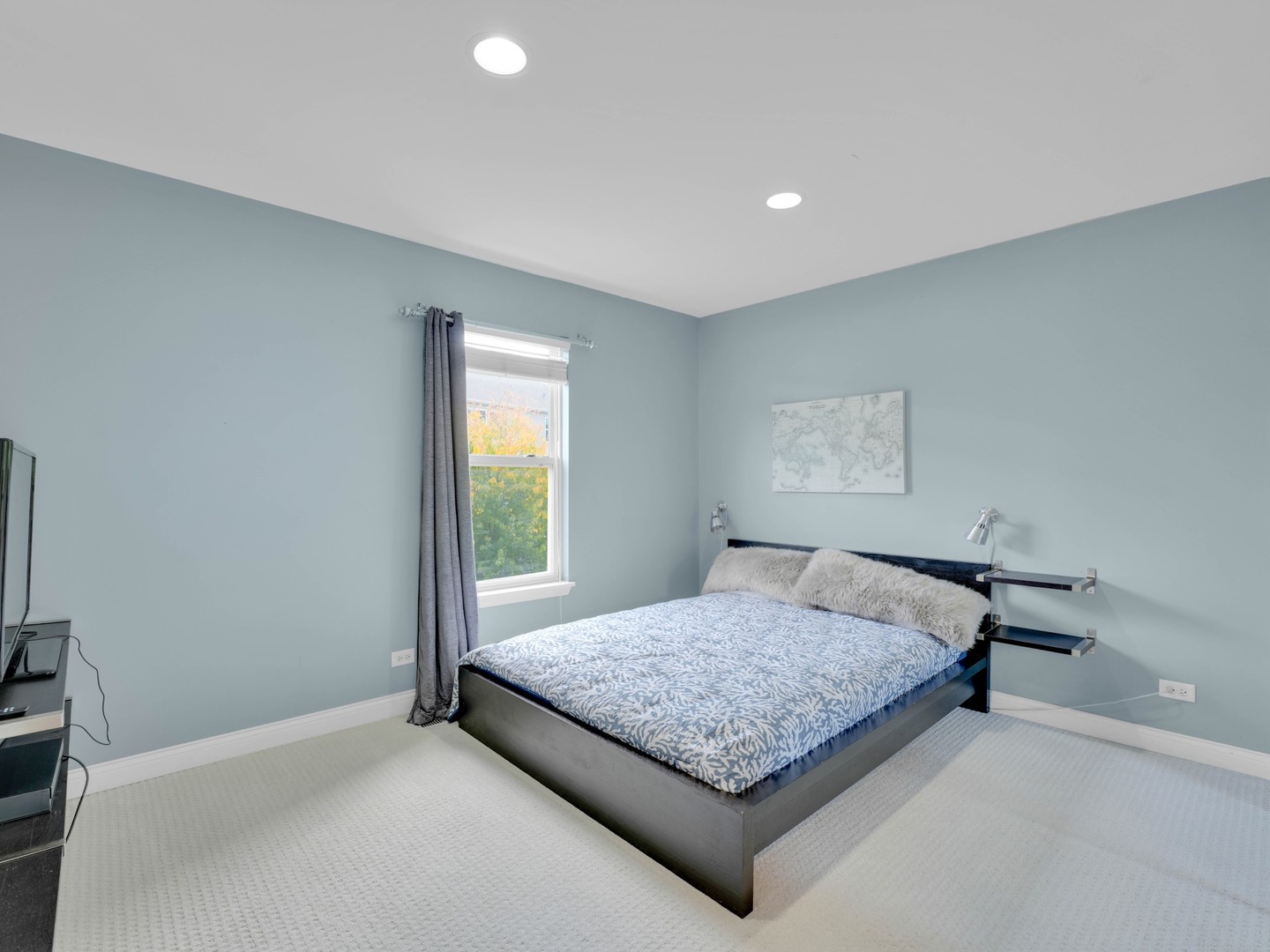 909 Forestview Way, Antioch, IL 60002