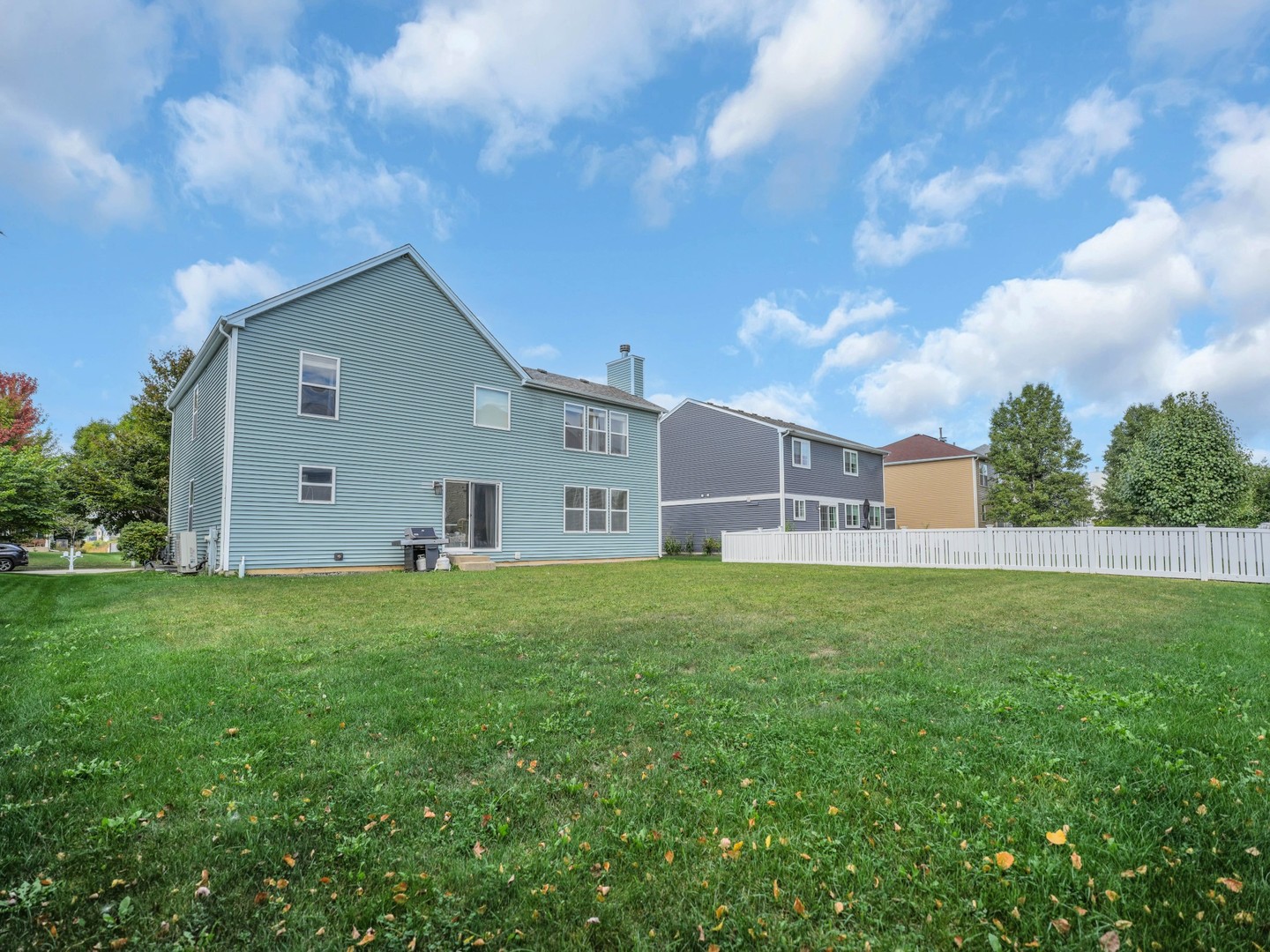 909 Forestview Way, Antioch, IL 60002