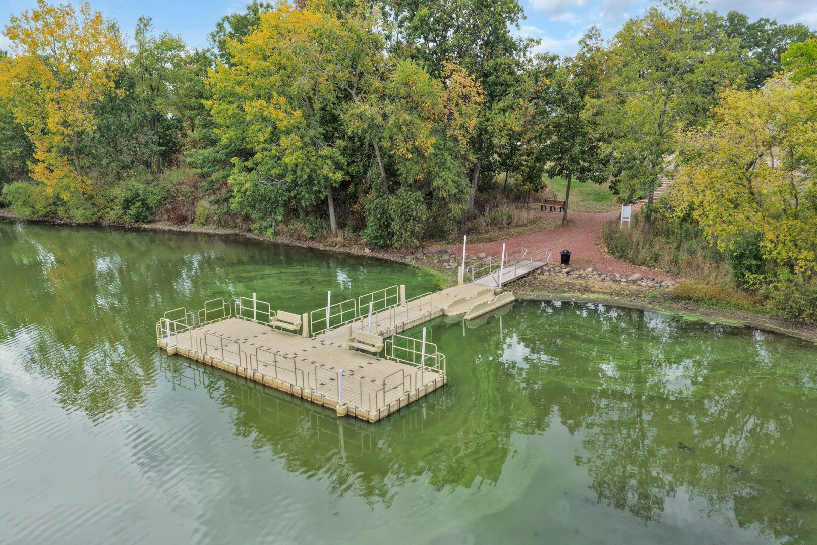 909 Forestview Way, Antioch, IL 60002