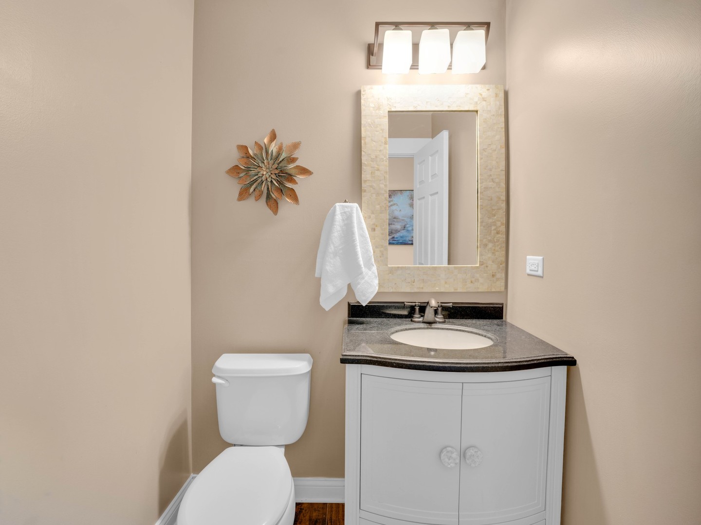 909 Forestview Way, Antioch, IL 60002