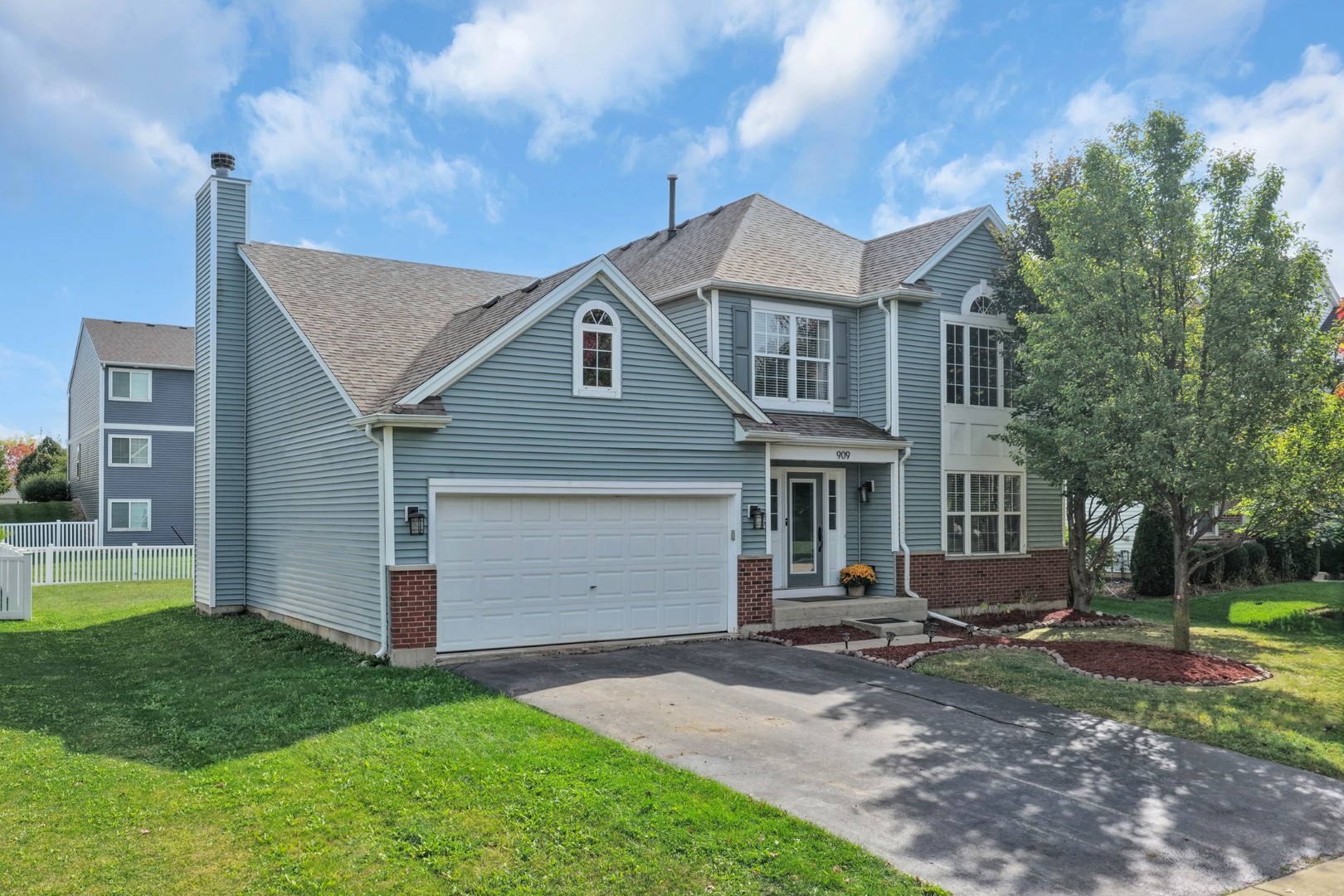 909 Forestview Way, Antioch, IL 60002