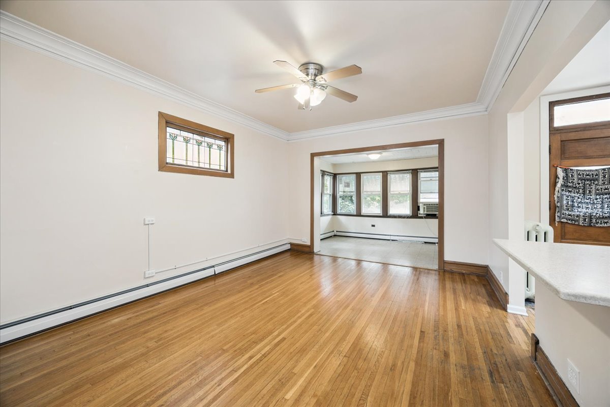 537 S Cuyler Avenue, Oak Park, IL 60304
