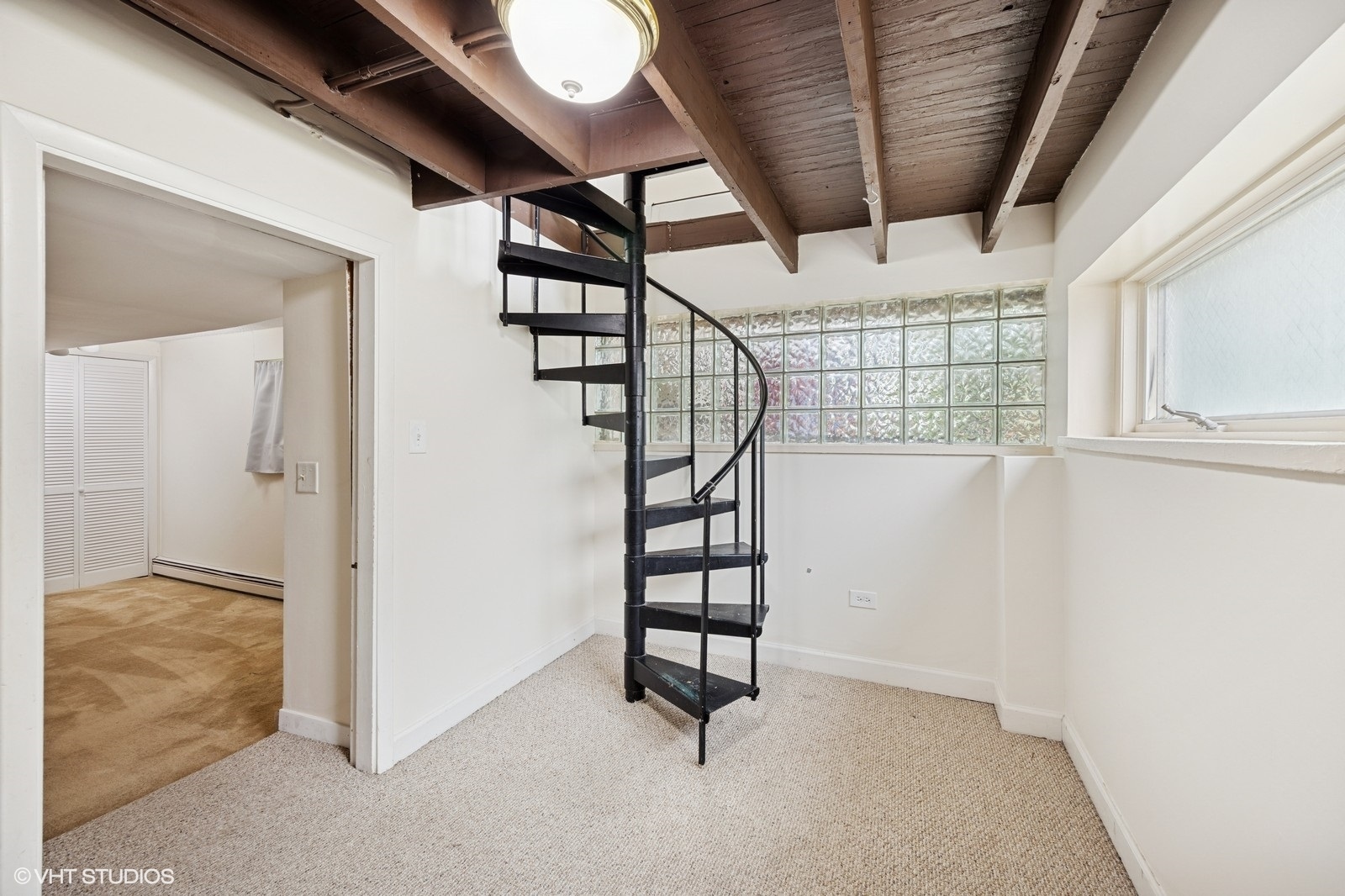537 S Cuyler Avenue, Oak Park, IL 60304