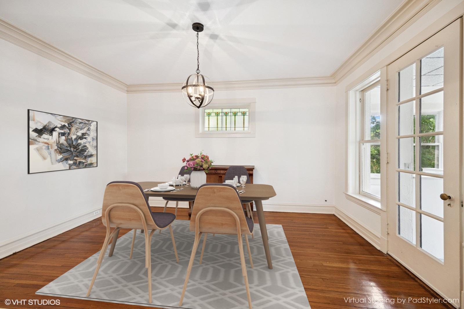 537 S Cuyler Avenue, Oak Park, IL 60304