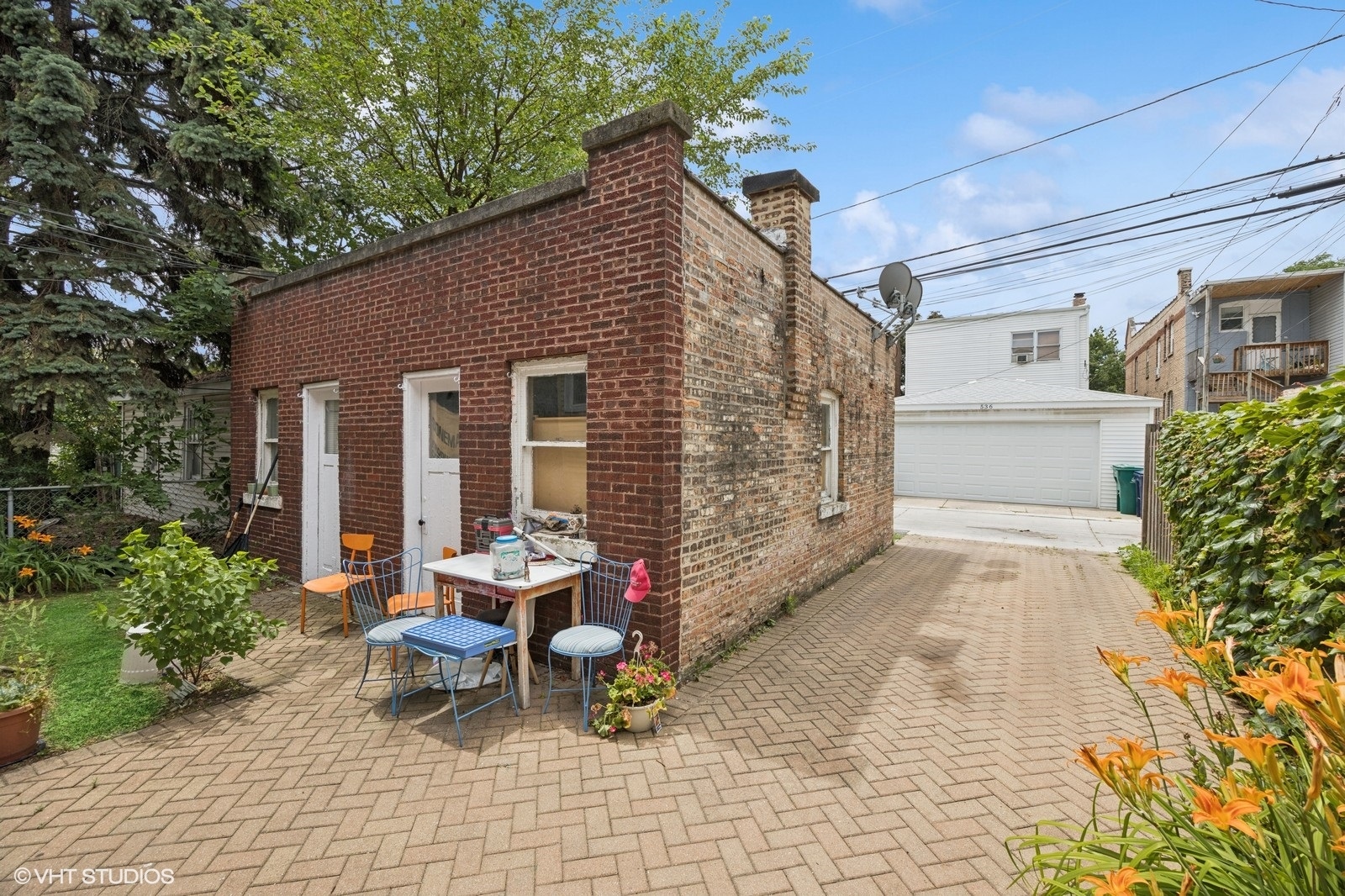 537 S Cuyler Avenue, Oak Park, IL 60304