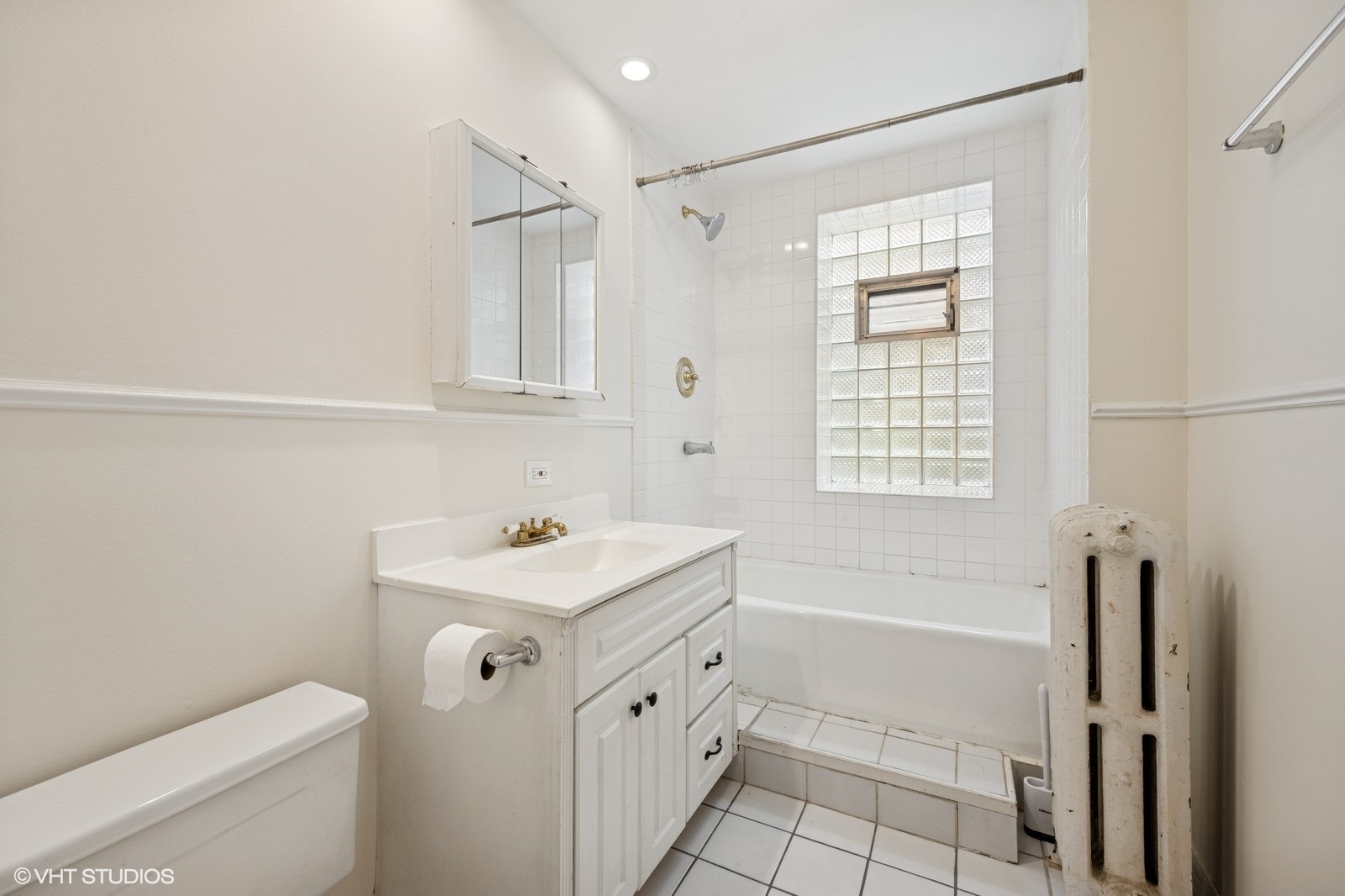 537 S Cuyler Avenue, Oak Park, IL 60304