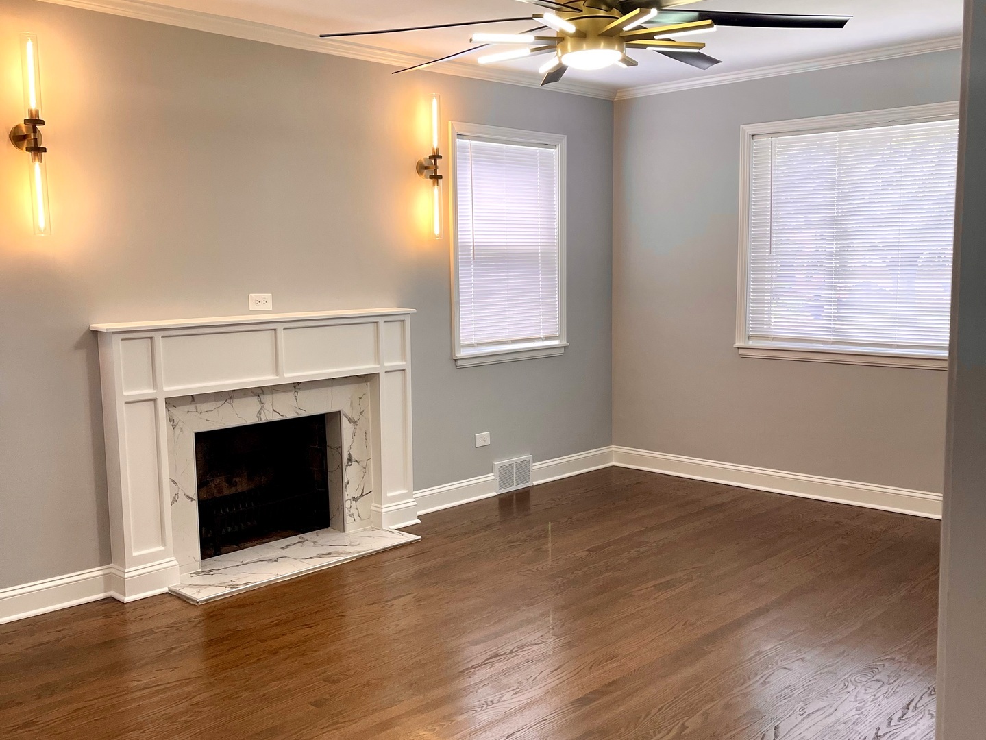 2103 S 20th Avenue, Broadview, IL 60155