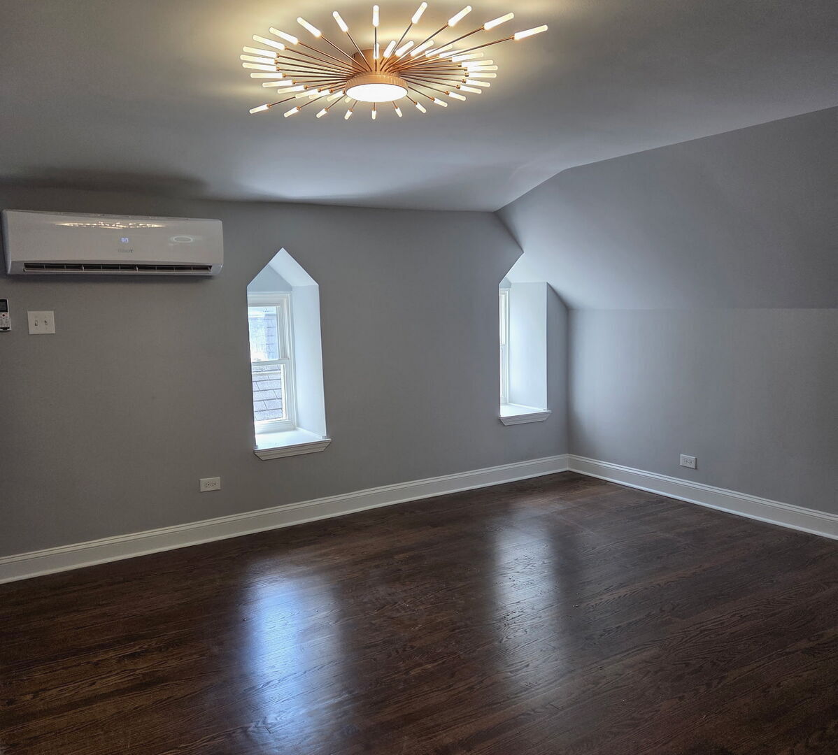 2103 S 20th Avenue, Broadview, IL 60155