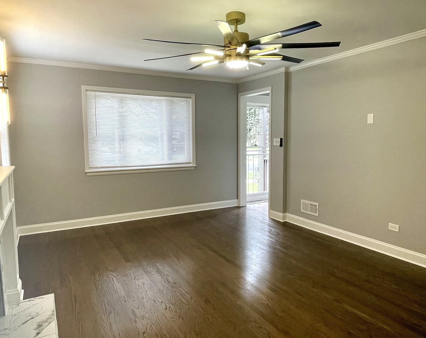 2103 S 20th Avenue, Broadview, IL 60155