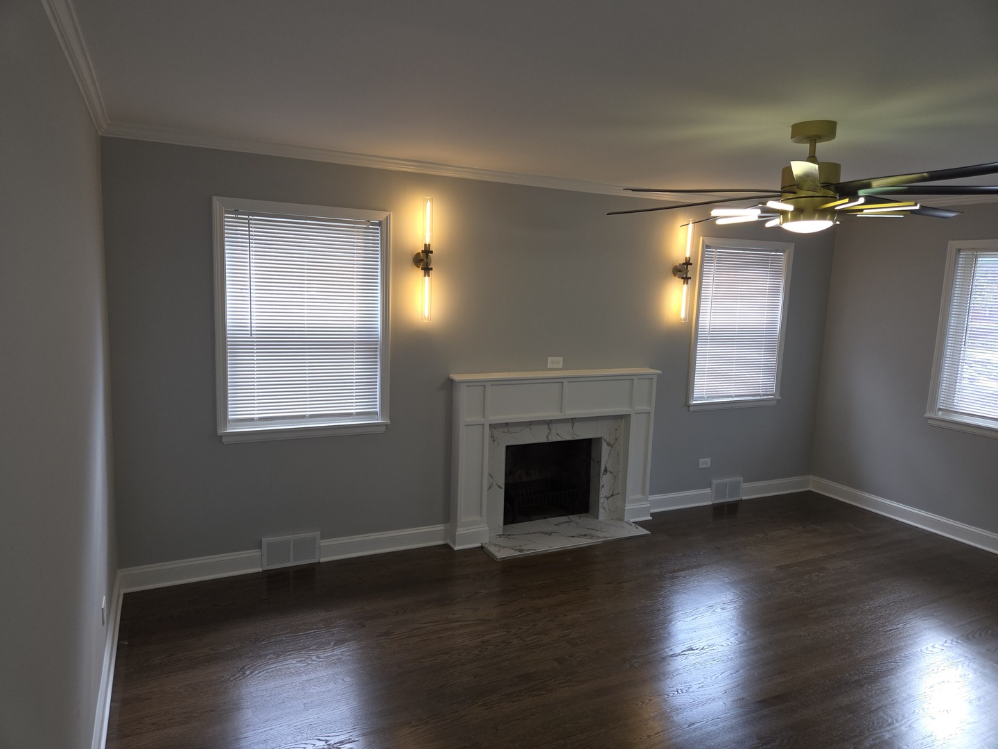 2103 S 20th Avenue, Broadview, IL 60155
