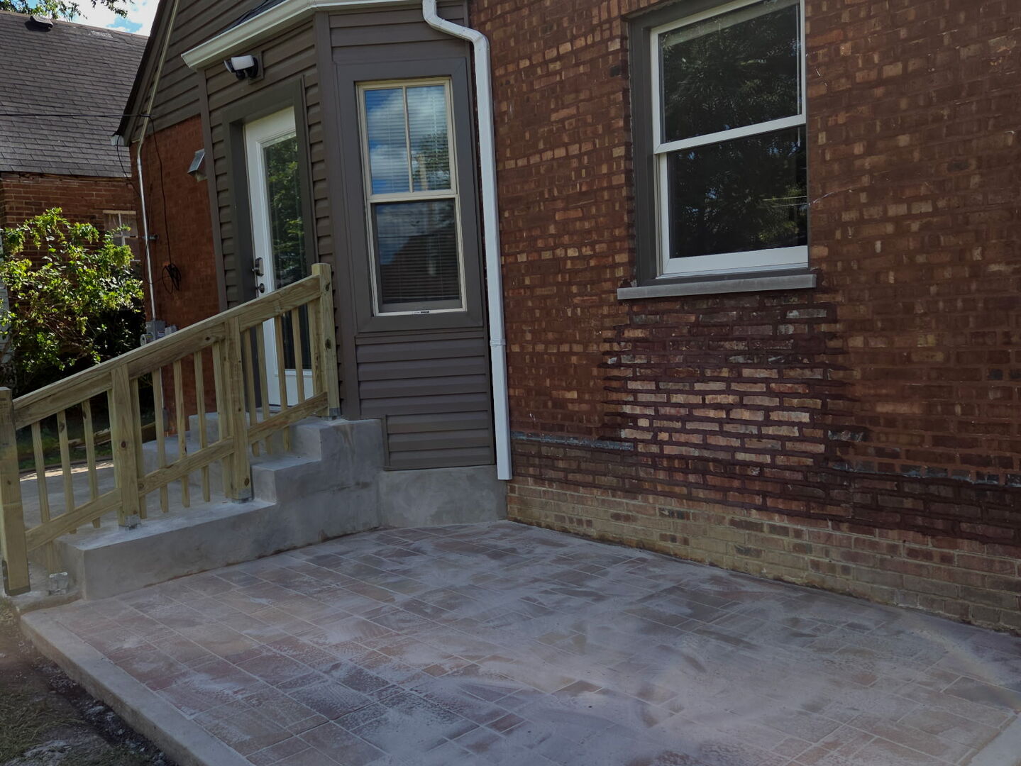 2103 S 20th Avenue, Broadview, IL 60155