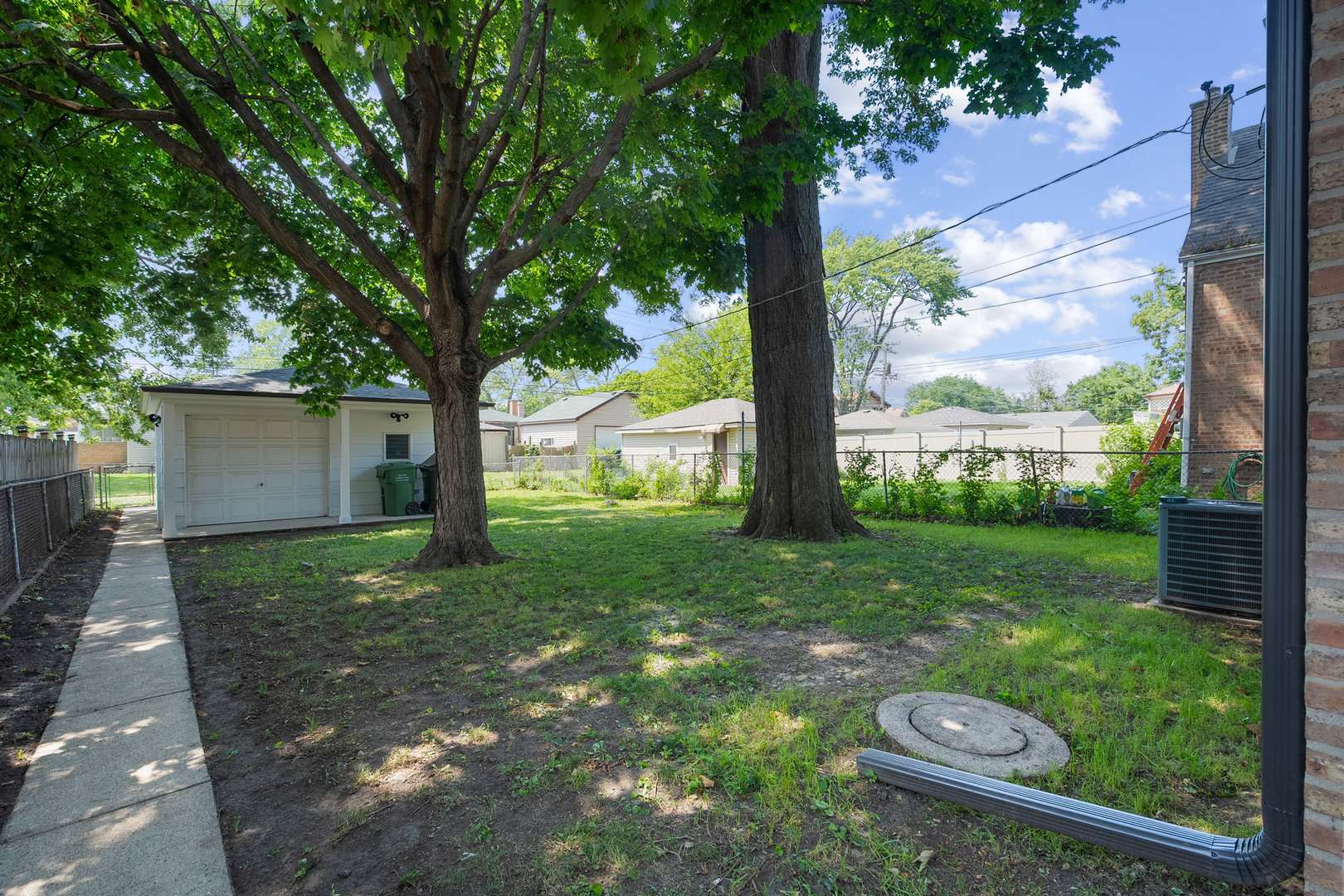 9638 S Francisco Avenue, Evergreen Park, IL 60805