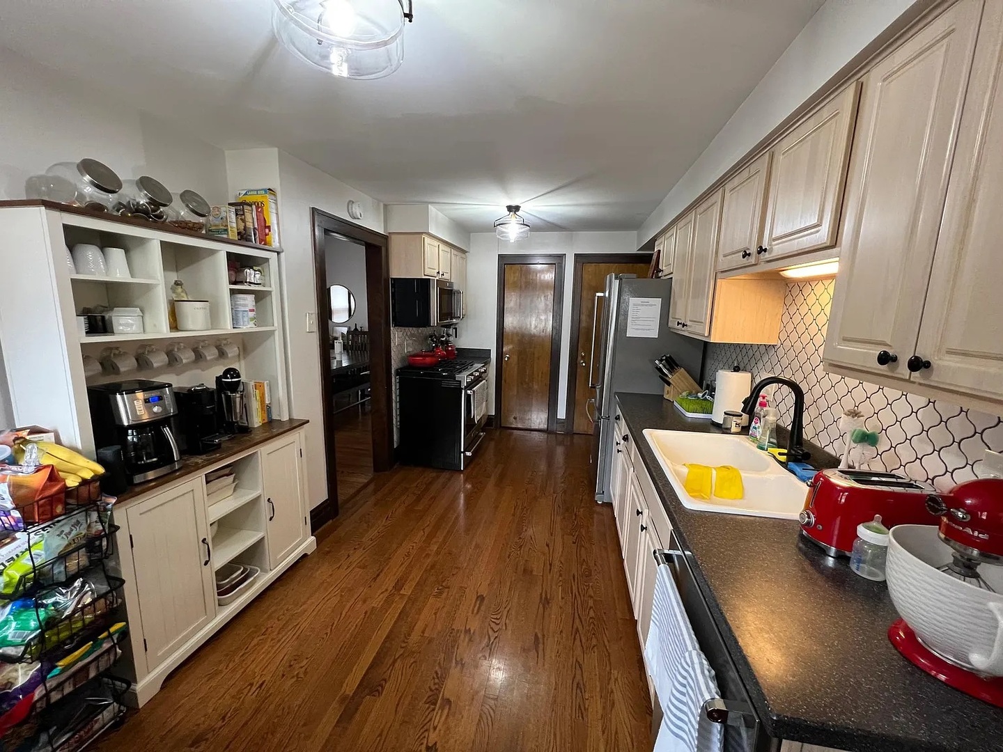 111 N Clara Place #SOUTH, Elmhurst, IL 60126