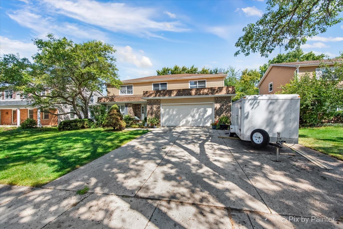 613 Zaininger Avenue, Naperville, IL 60563
