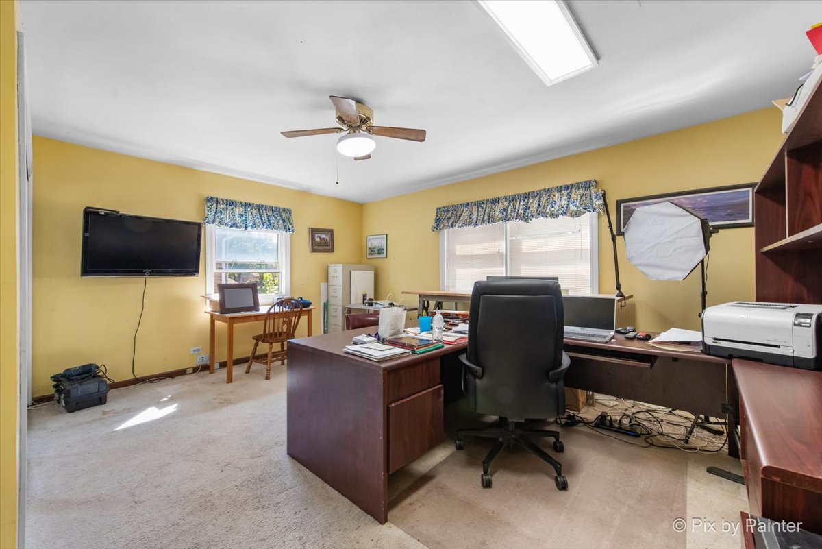 613 Zaininger Avenue, Naperville, IL 60563