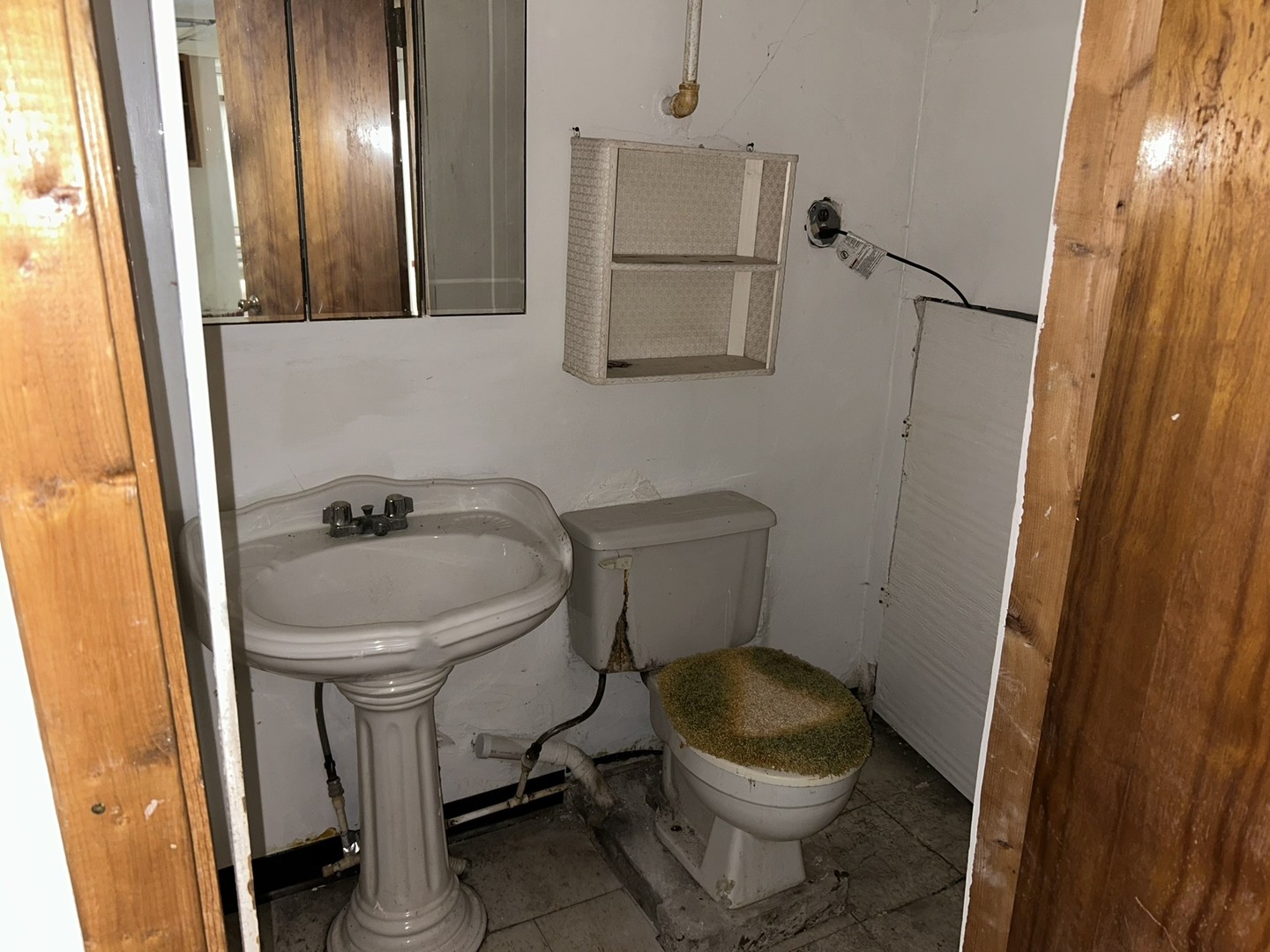 9300 S Vernon Avenue, Chicago, IL 60619