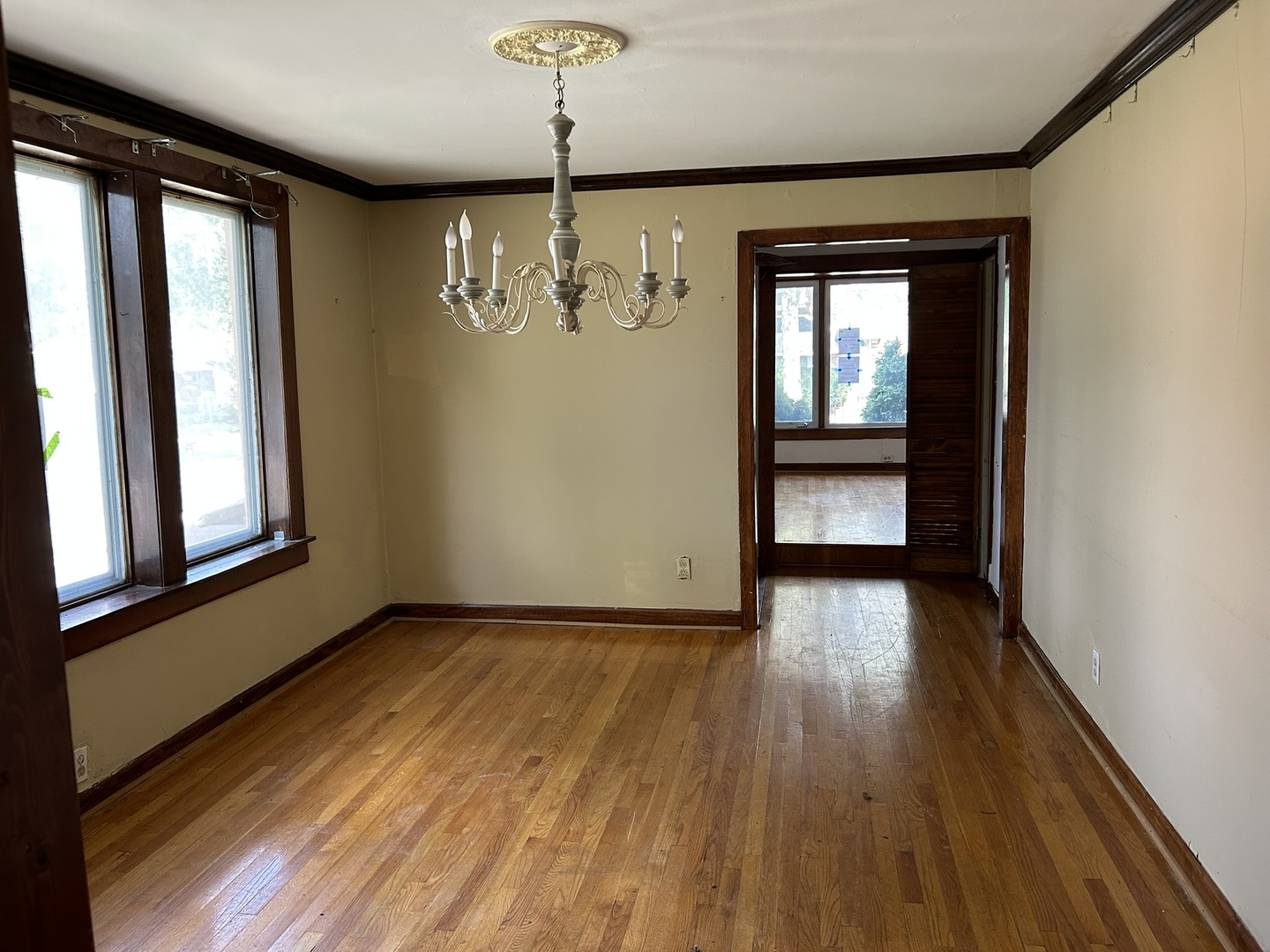9300 S Vernon Avenue, Chicago, IL 60619