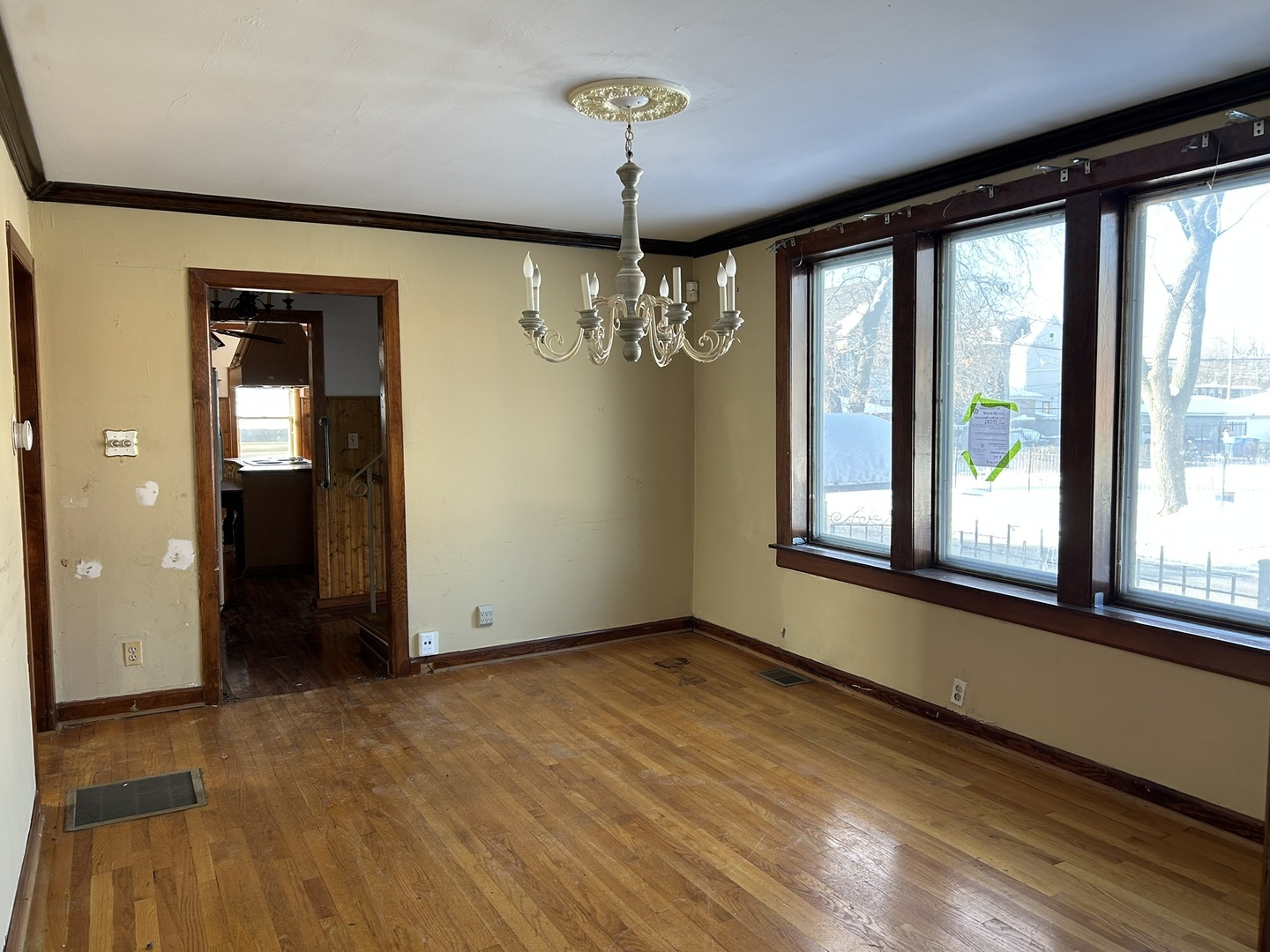 9300 S Vernon Avenue, Chicago, IL 60619