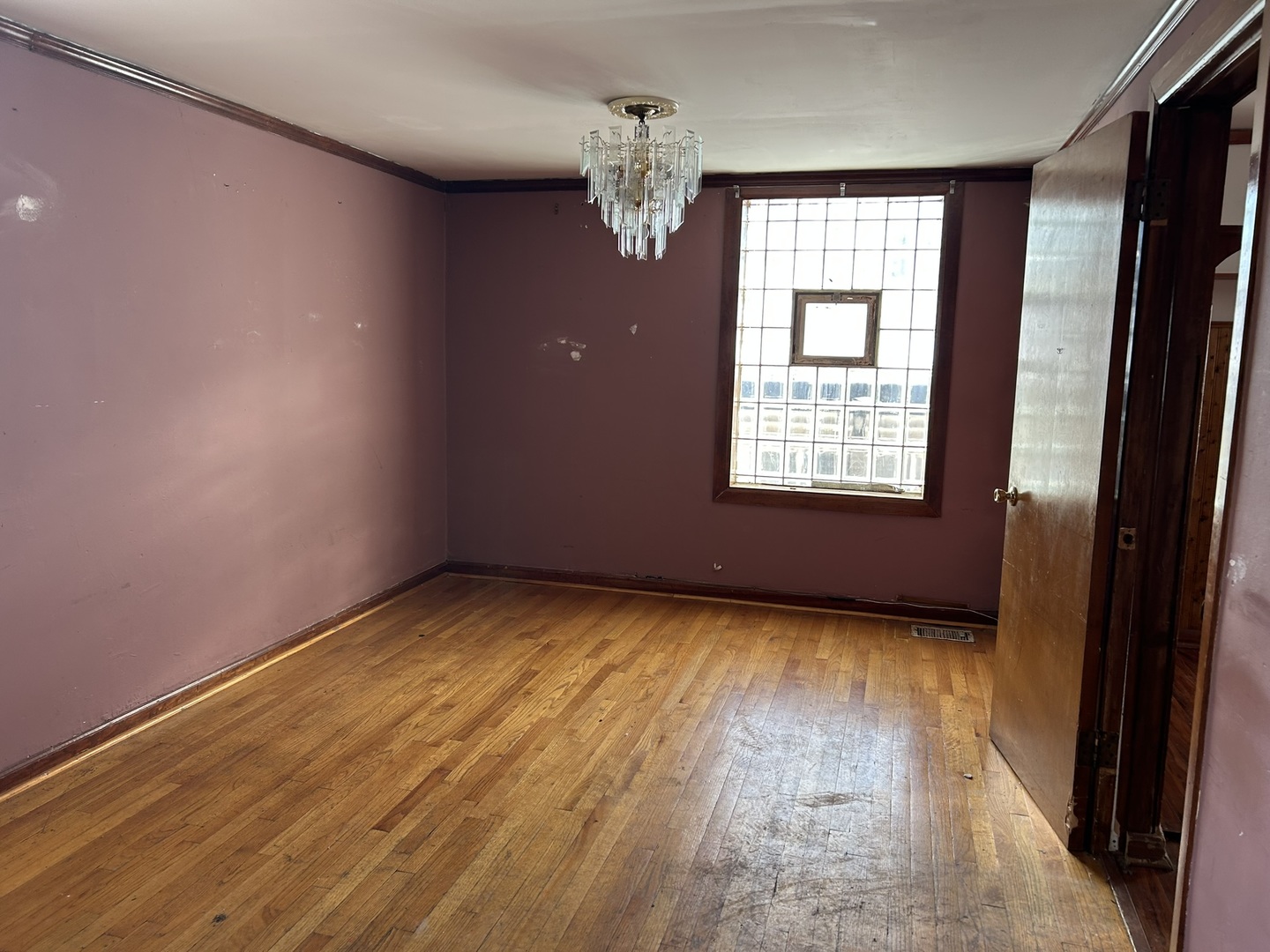 9300 S Vernon Avenue, Chicago, IL 60619