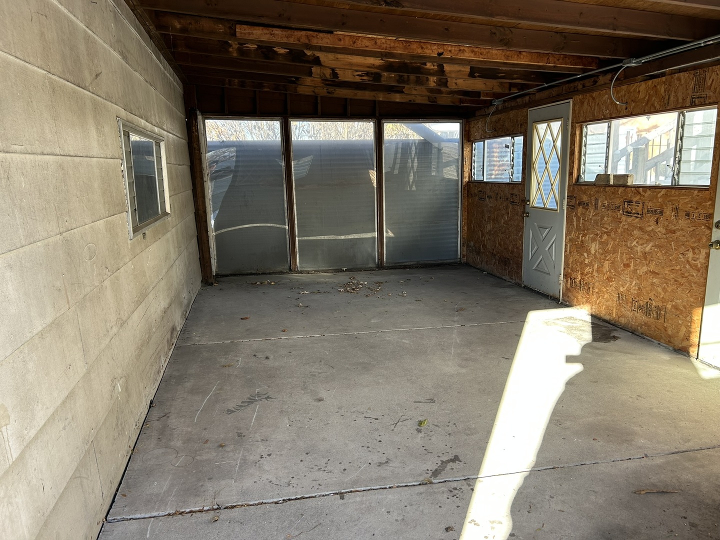 9300 S Vernon Avenue, Chicago, IL 60619