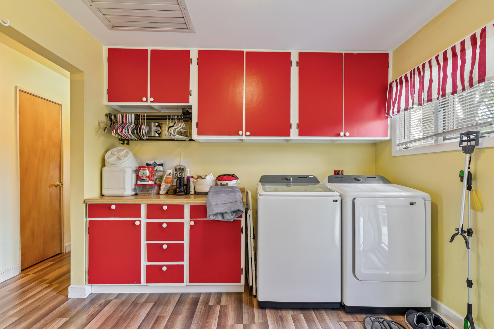 434 N Lincoln Avenue, Villa Park, IL 60181