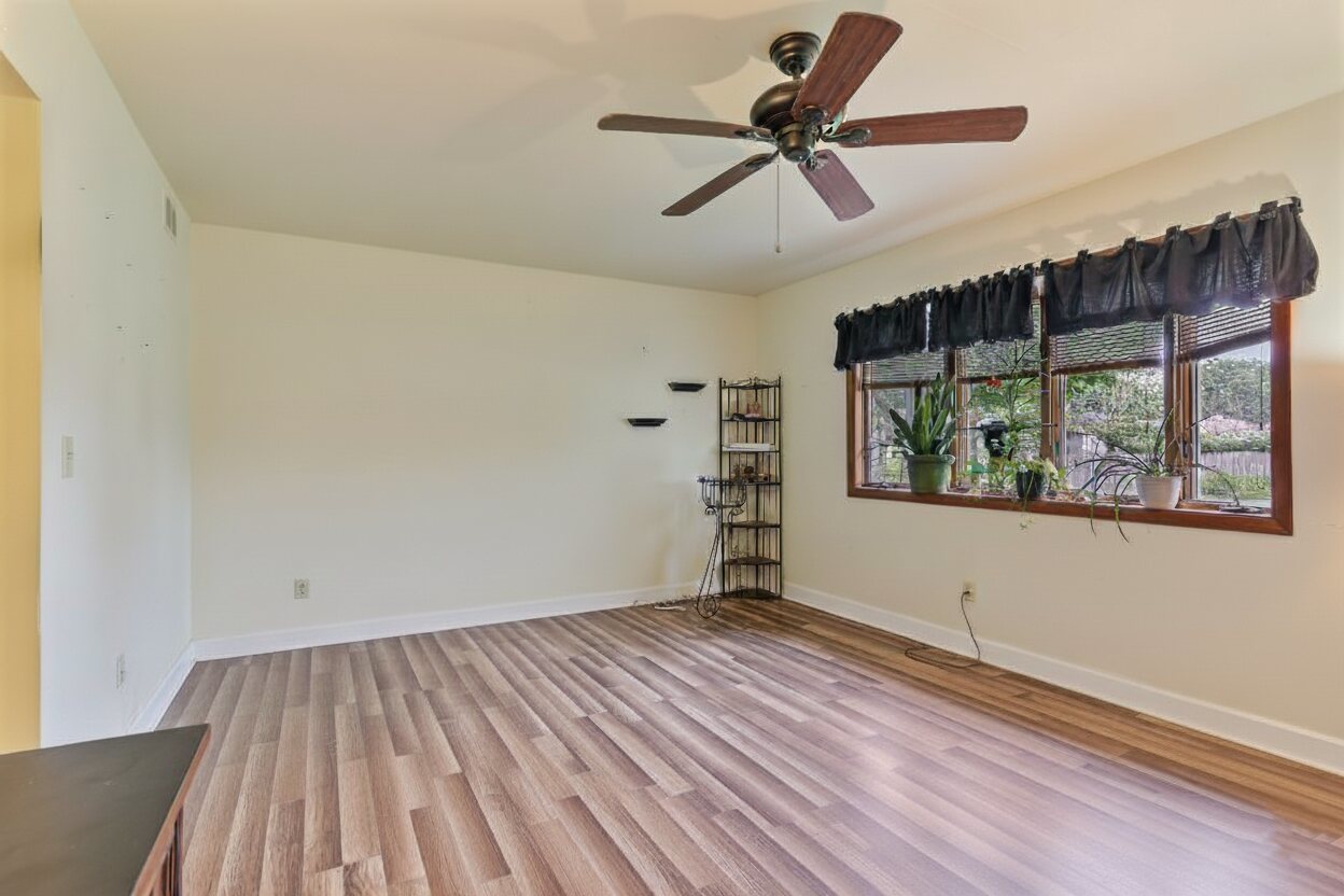 434 N Lincoln Avenue, Villa Park, IL 60181