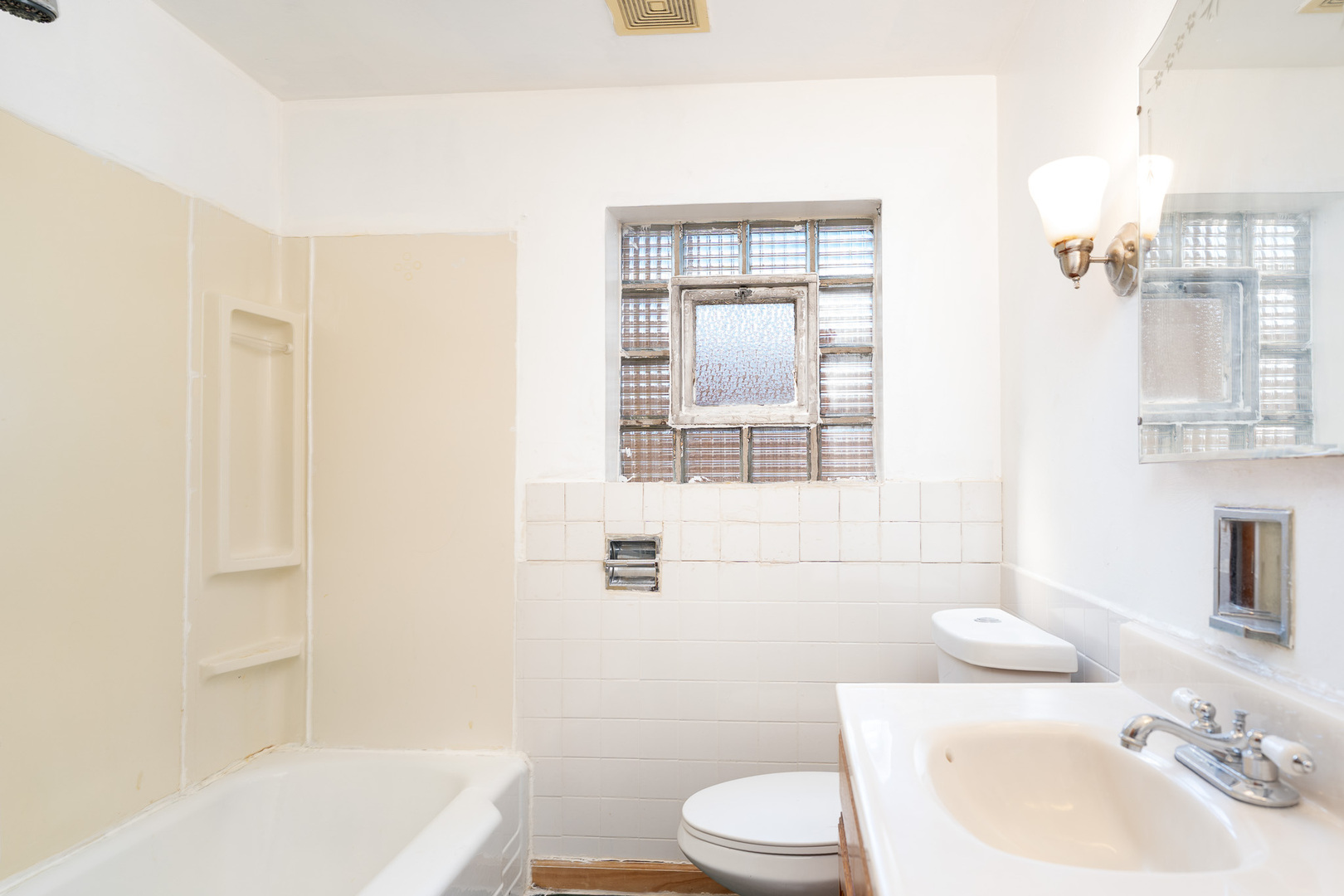 6416 S Karlov Avenue, Chicago, IL 60629