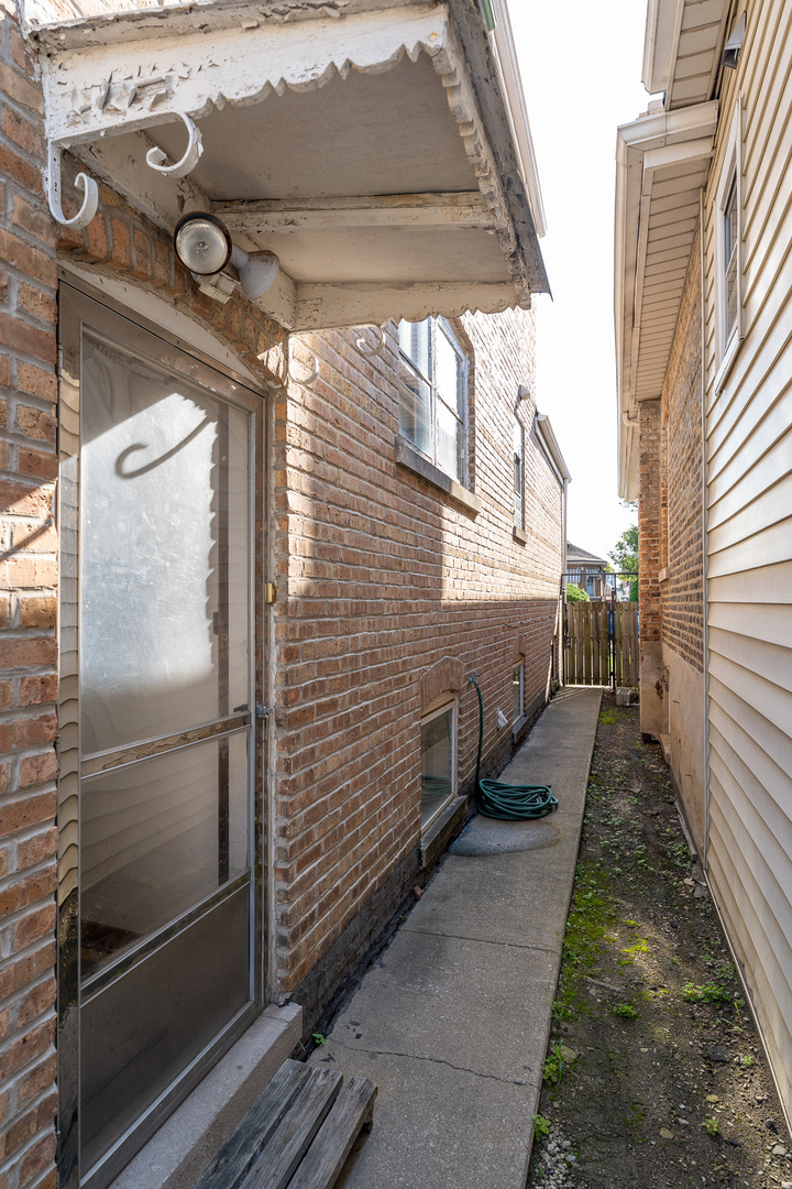 6416 S Karlov Avenue, Chicago, IL 60629