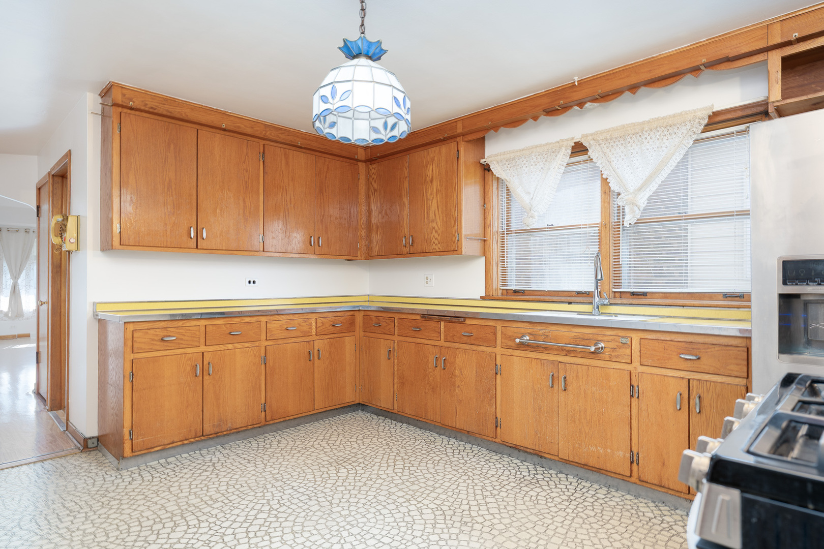 6416 S Karlov Avenue, Chicago, IL 60629