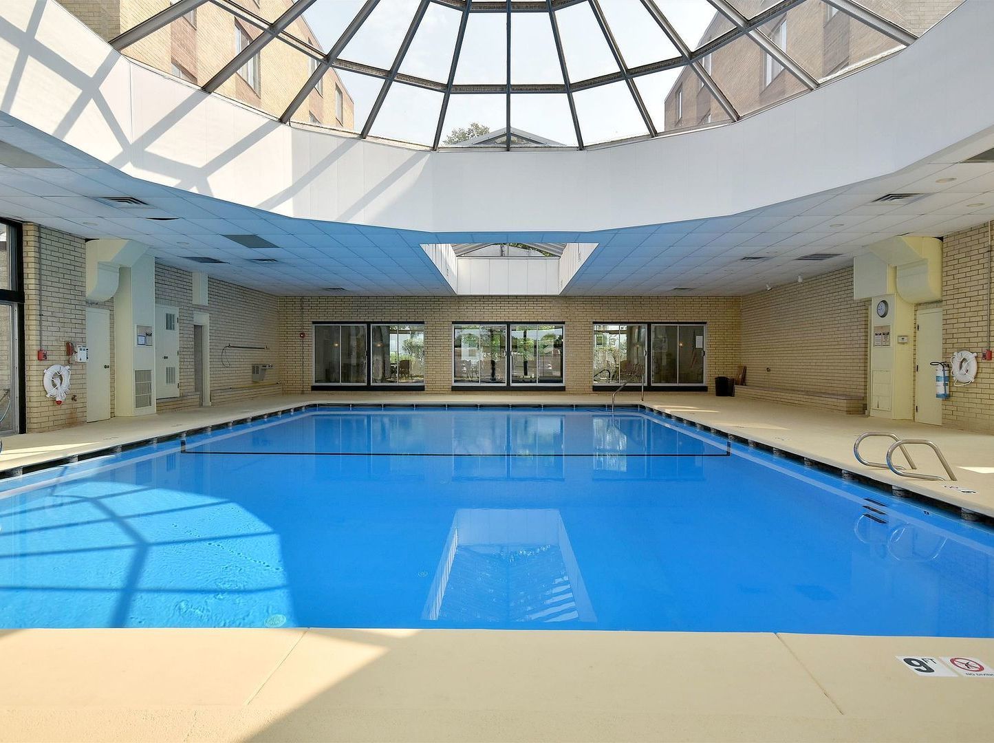 110 W Butterfield Road #206S, Elmhurst, IL 60126