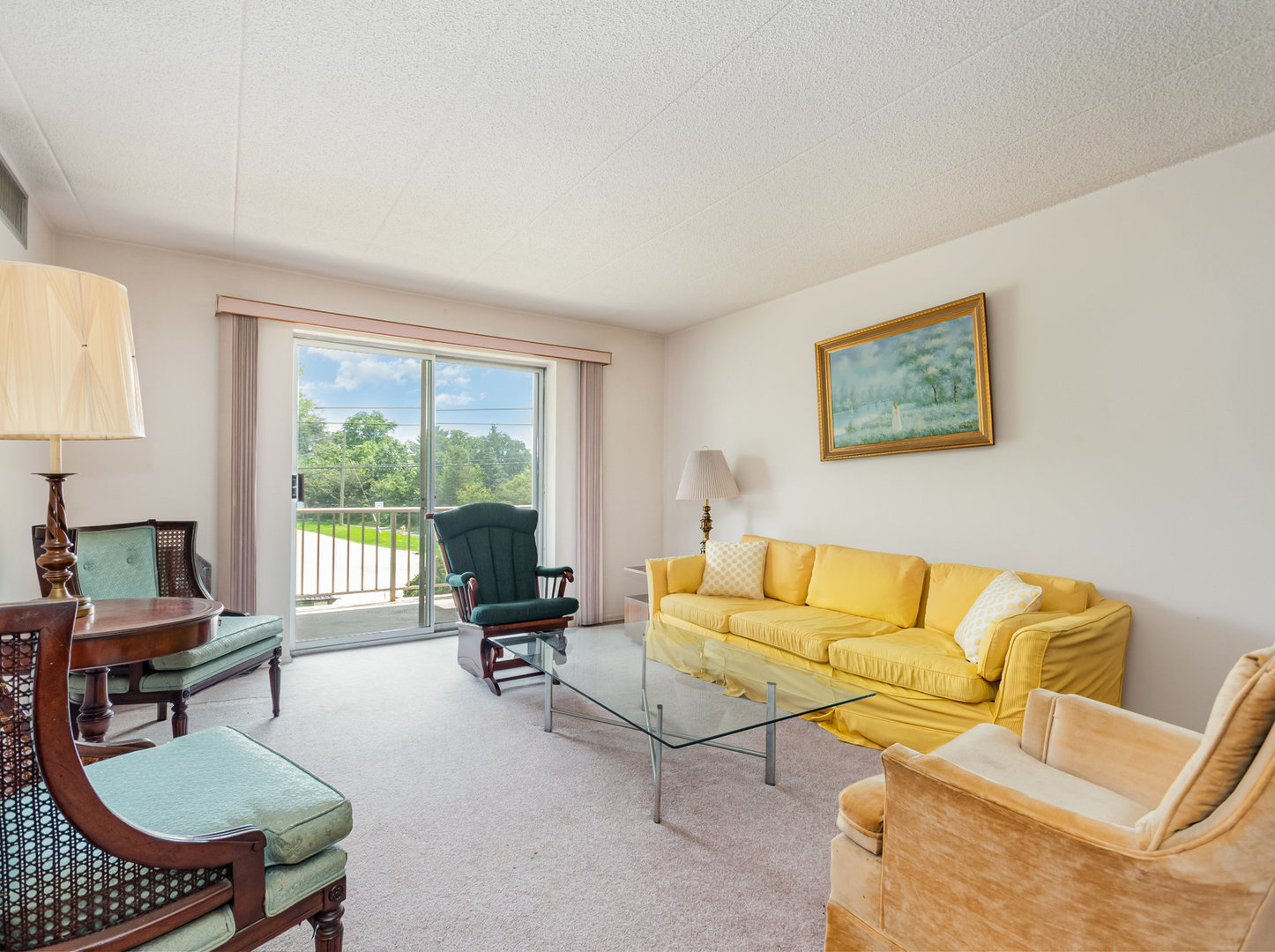 110 W Butterfield Road #206S, Elmhurst, IL 60126