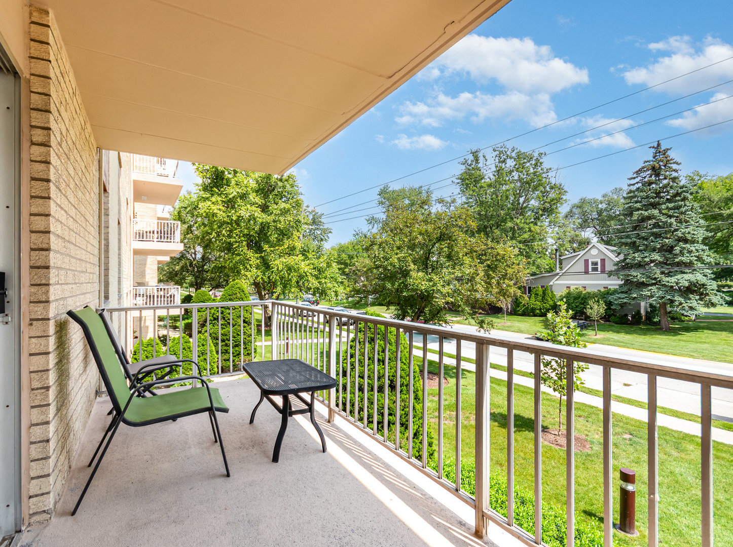 110 W Butterfield Road #206S, Elmhurst, IL 60126