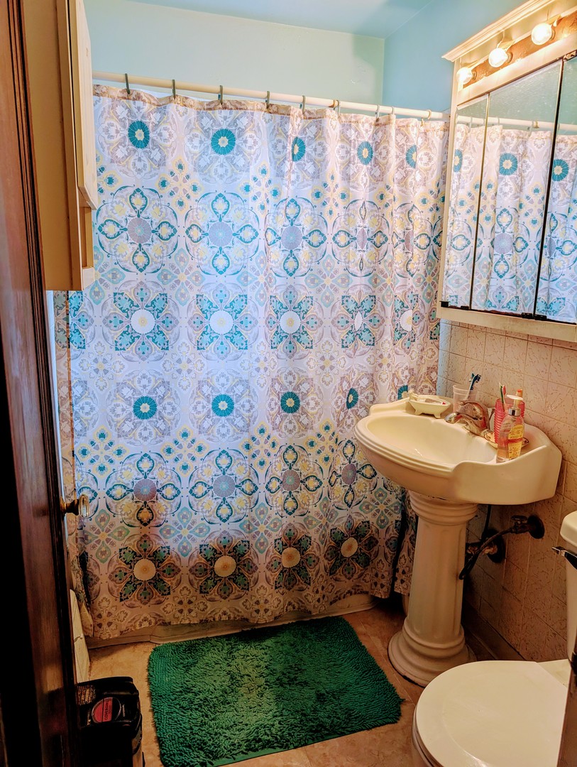 1300 Oneida Street, Joliet, IL 60435