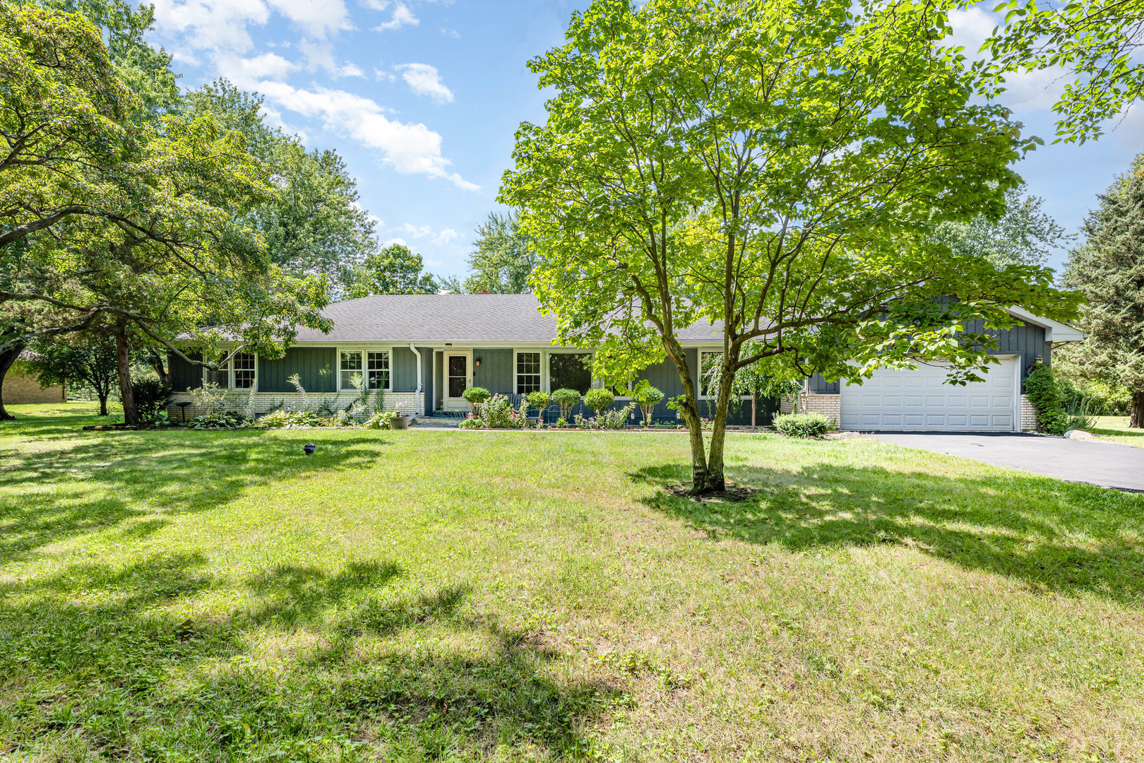 158 S Ela Road, Barrington, IL 60010