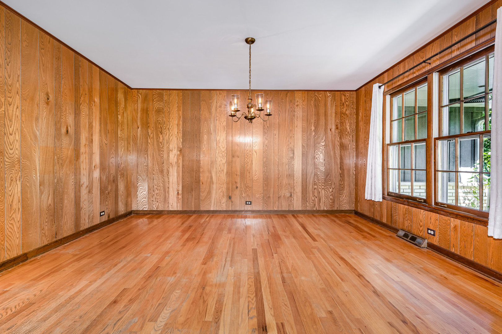 158 S Ela Road, Barrington, IL 60010