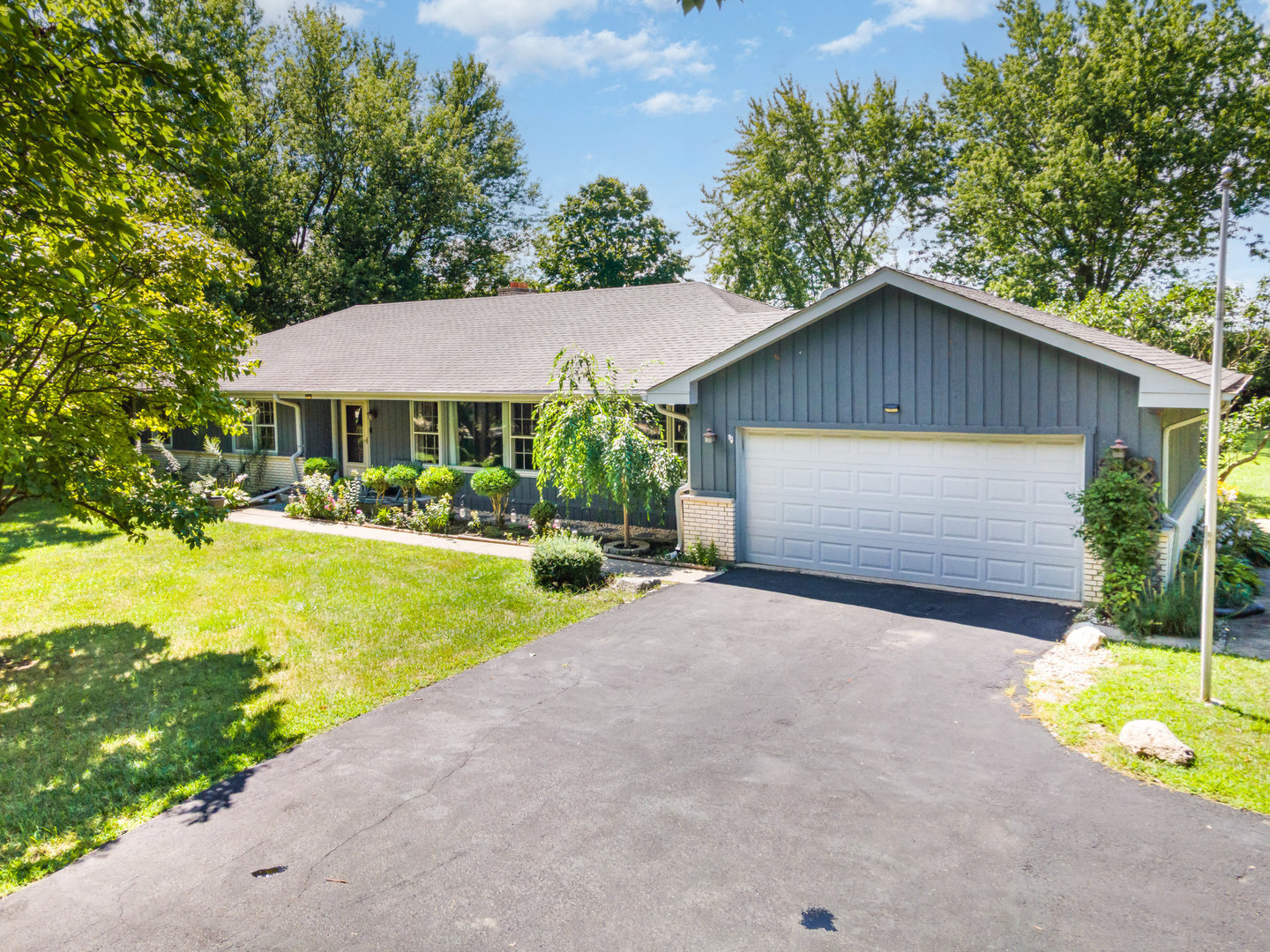 158 S Ela Road, Barrington, IL 60010