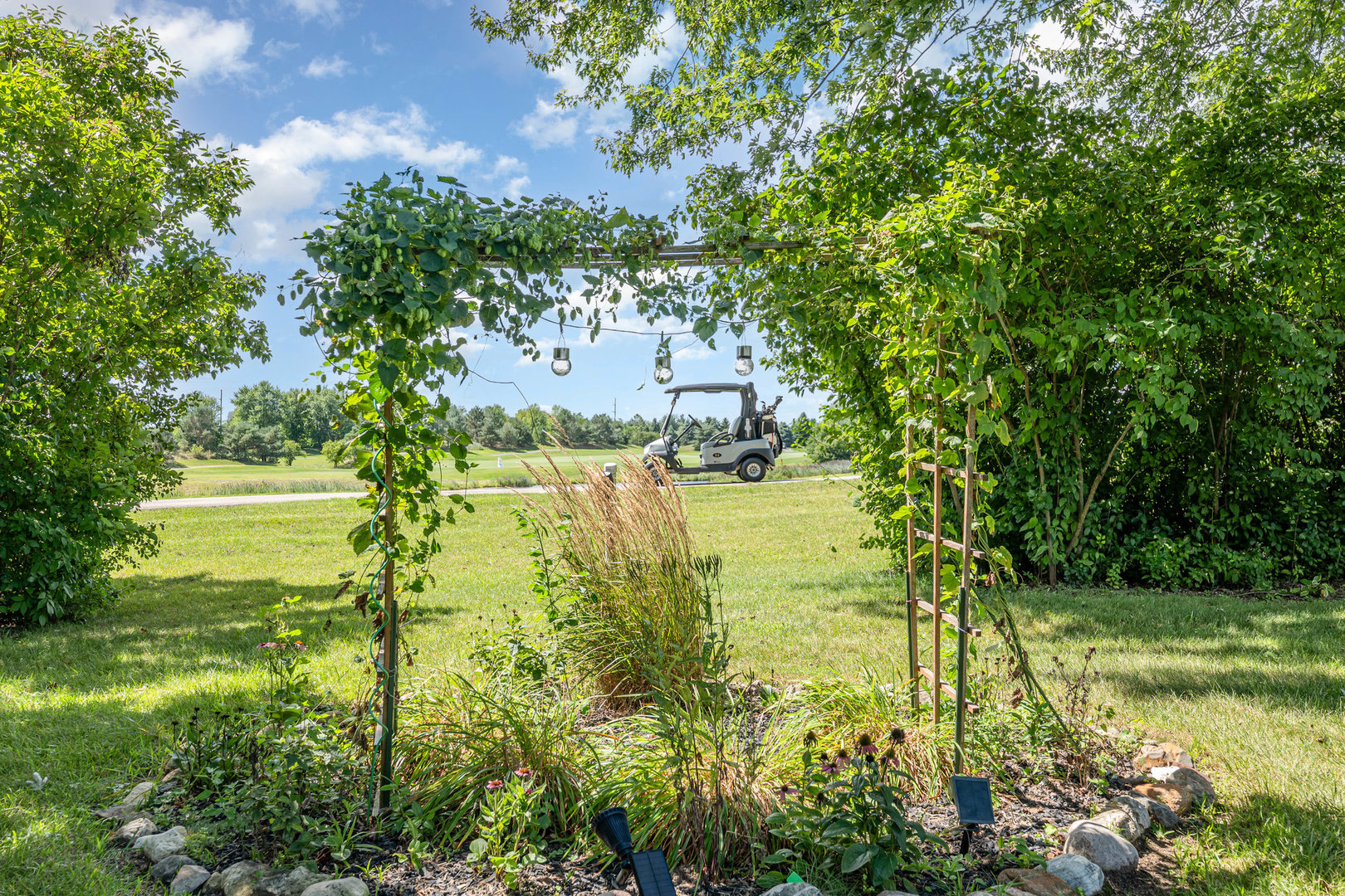 158 S Ela Road, Barrington, IL 60010