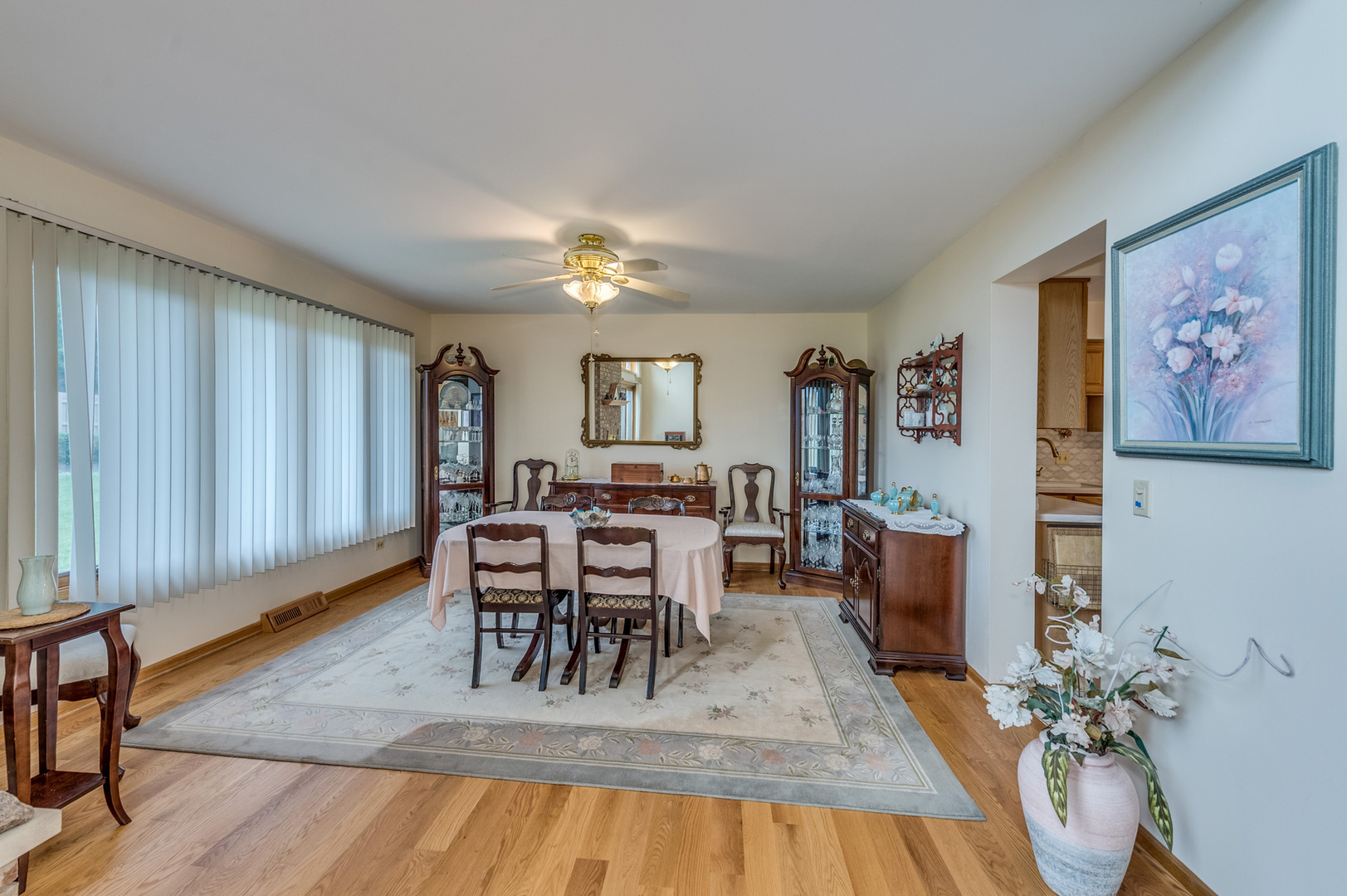 318 S Dominion Drive, Wood Dale, IL 60191