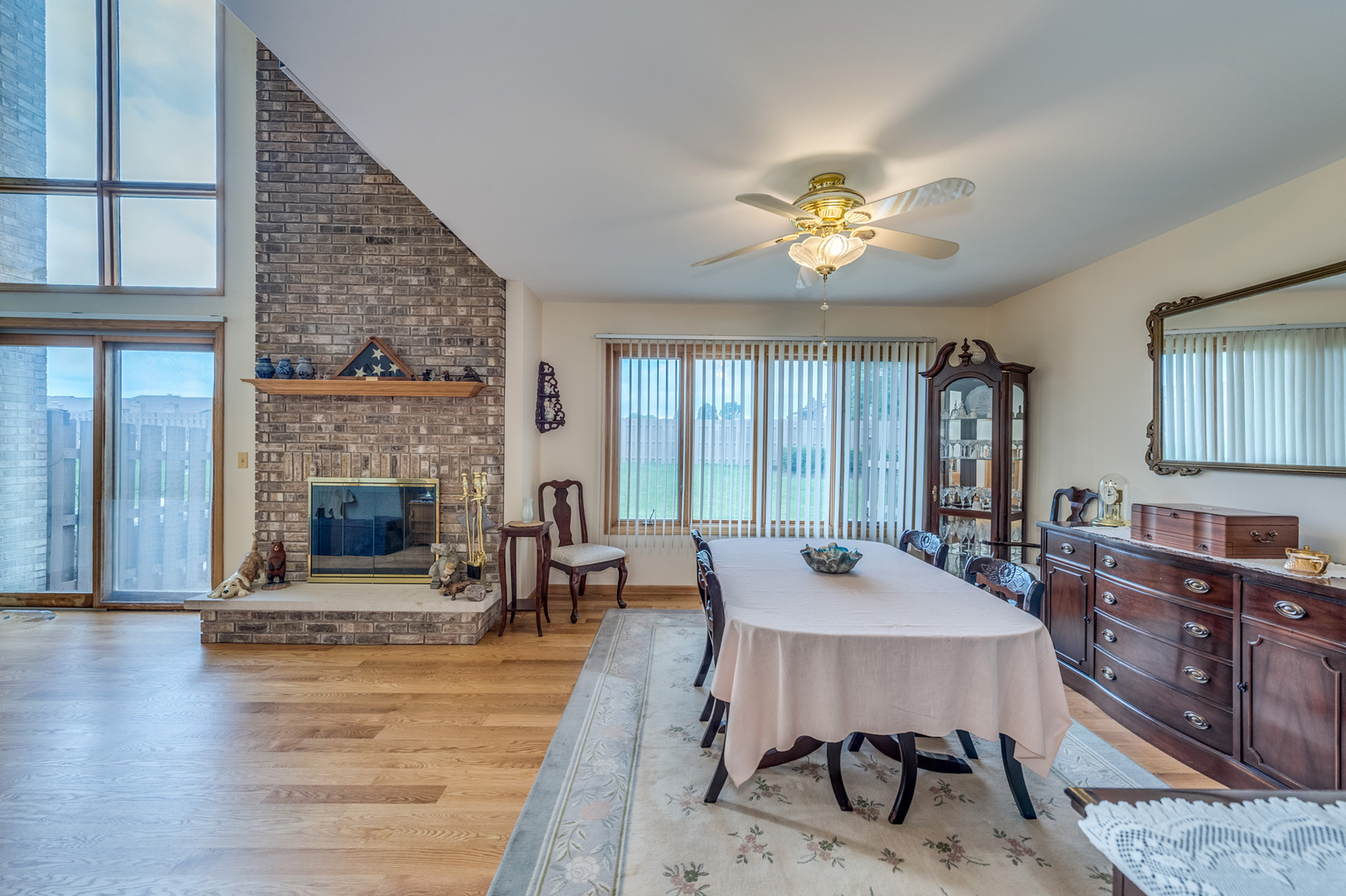 318 S Dominion Drive, Wood Dale, IL 60191
