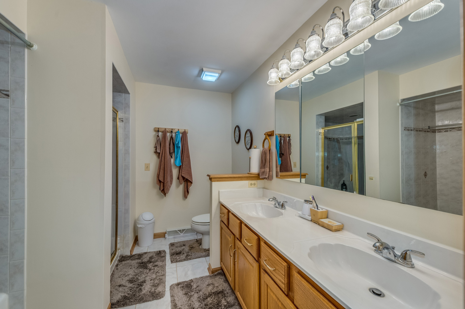 318 S Dominion Drive, Wood Dale, IL 60191